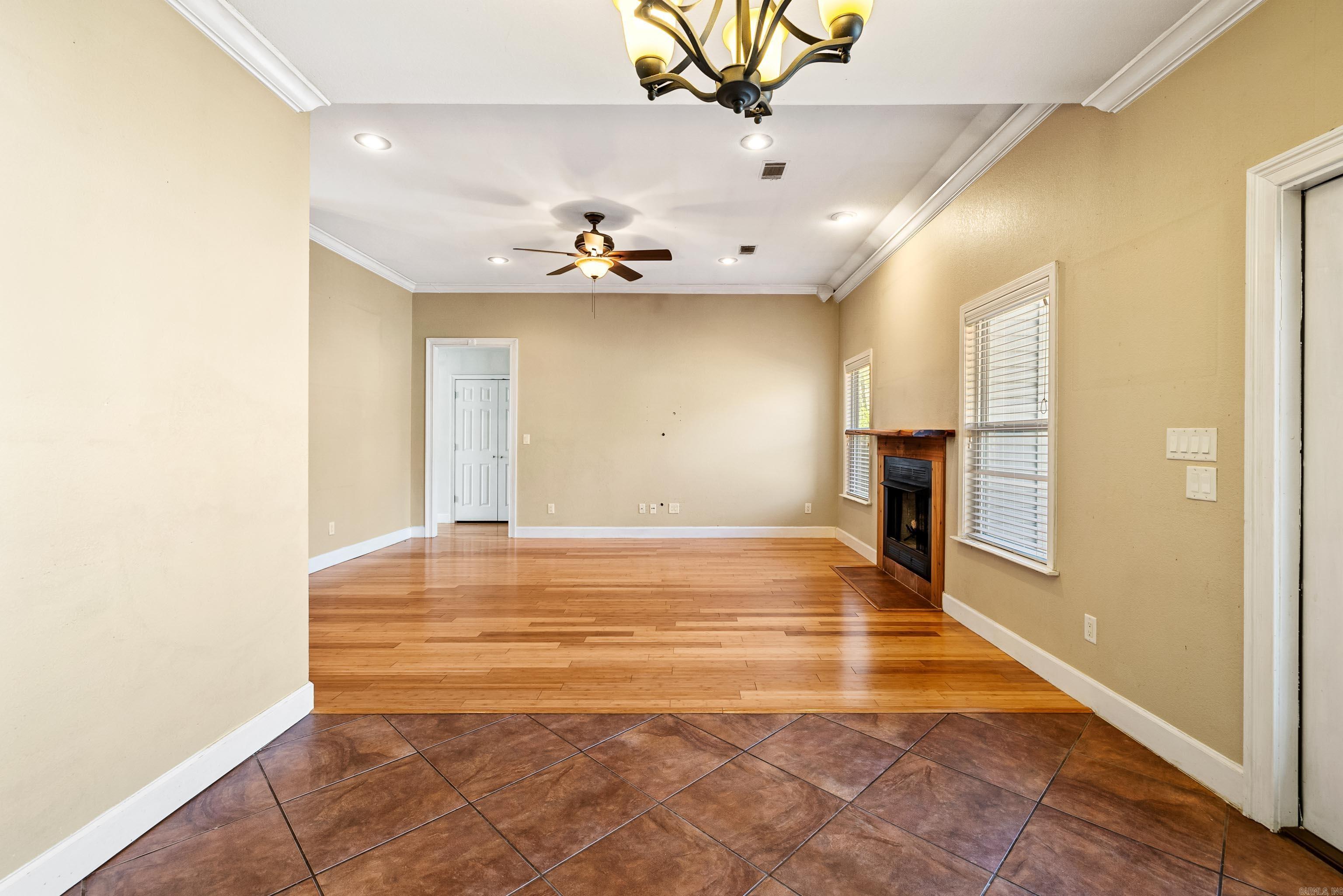 VALLEYCREST - Residential