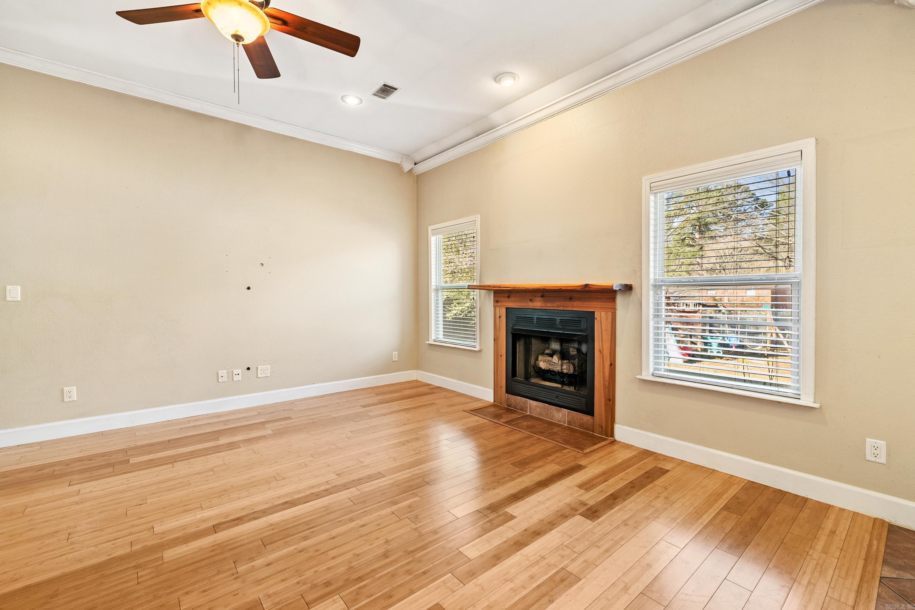 VALLEYCREST - Residential