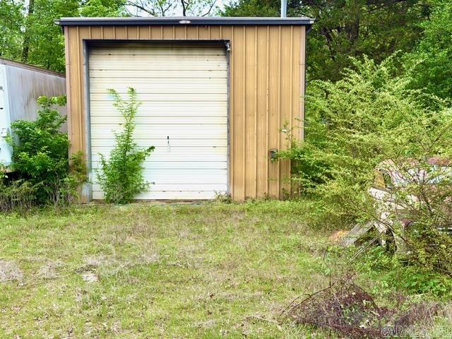 Bona - Commercial Sale