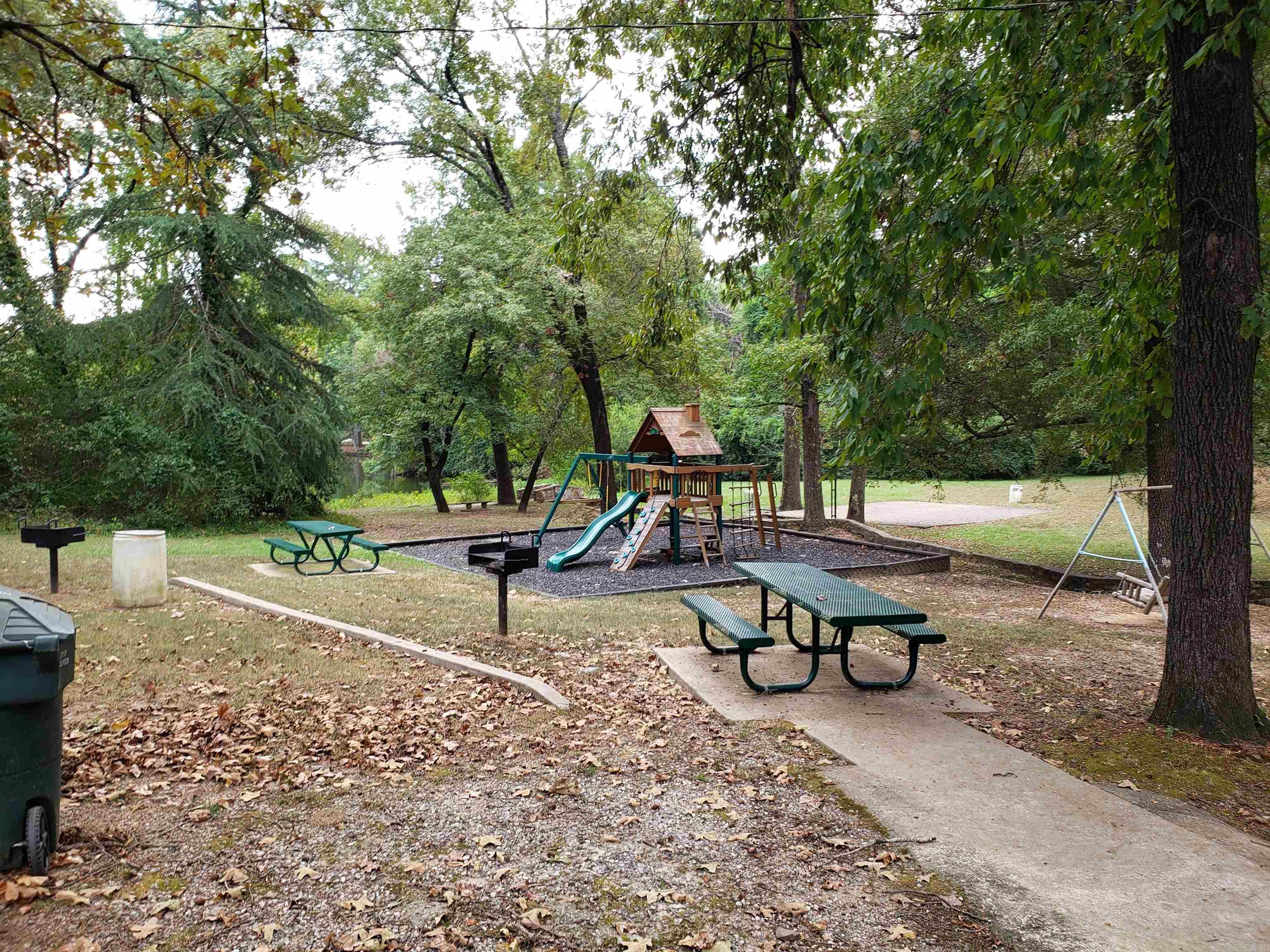 BROADMOOR ADDN - Residential