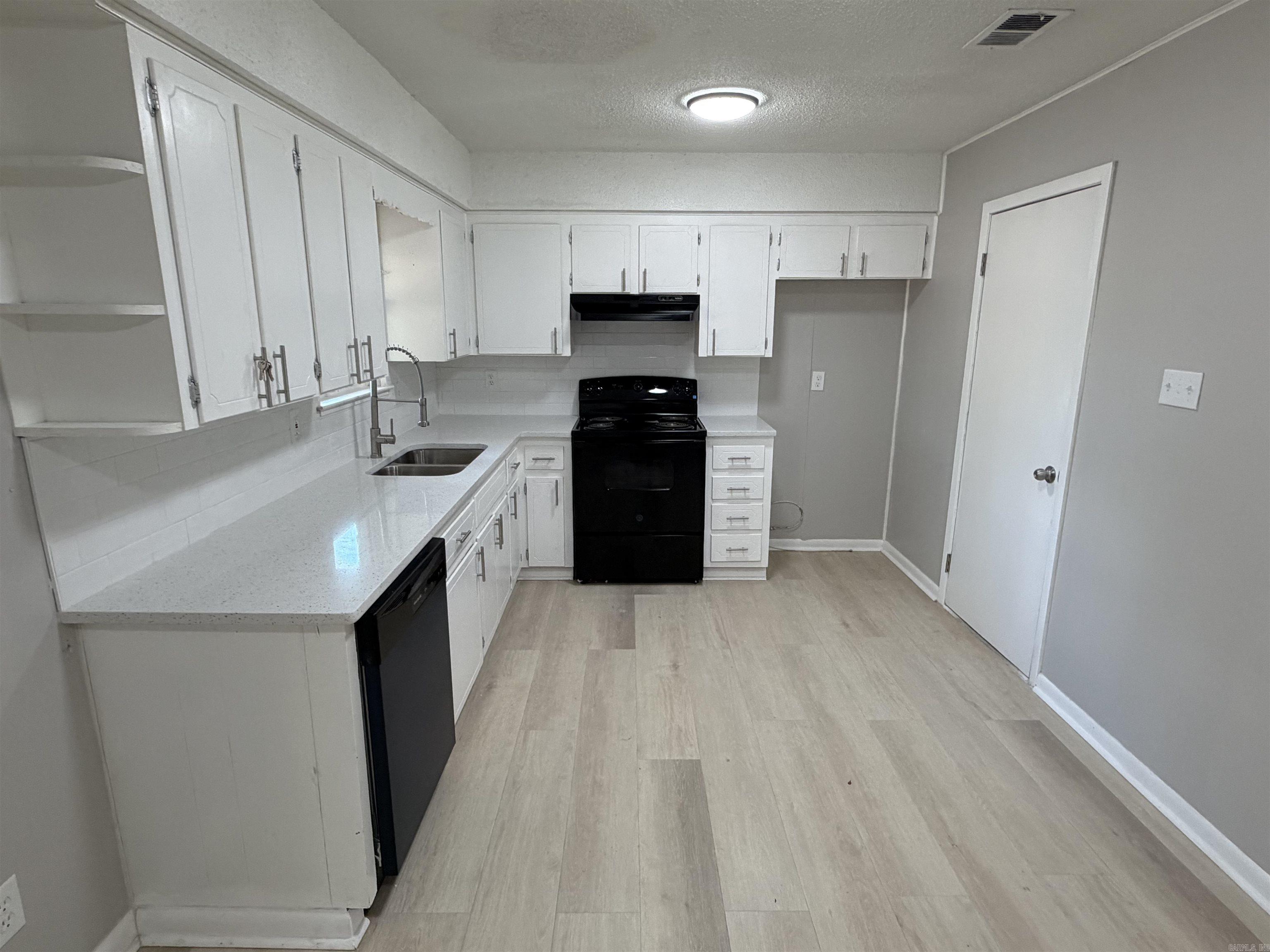 Meadowcliff - Residential Lease