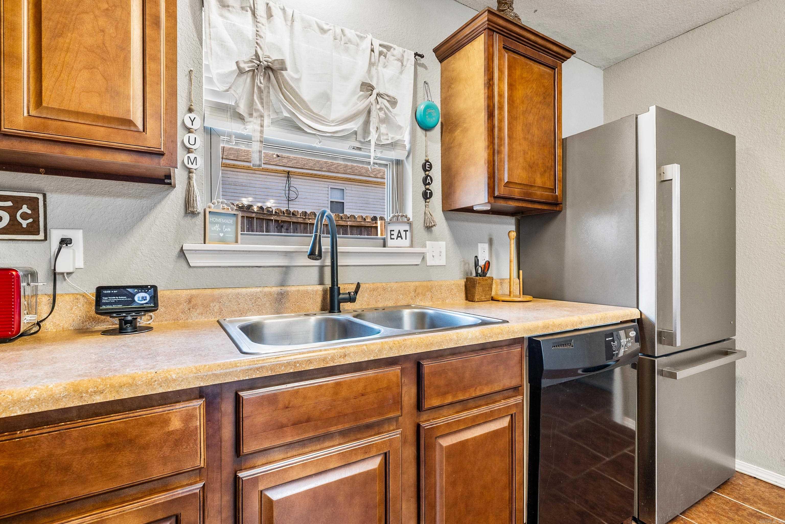 SILVER SPRINGS - Residential