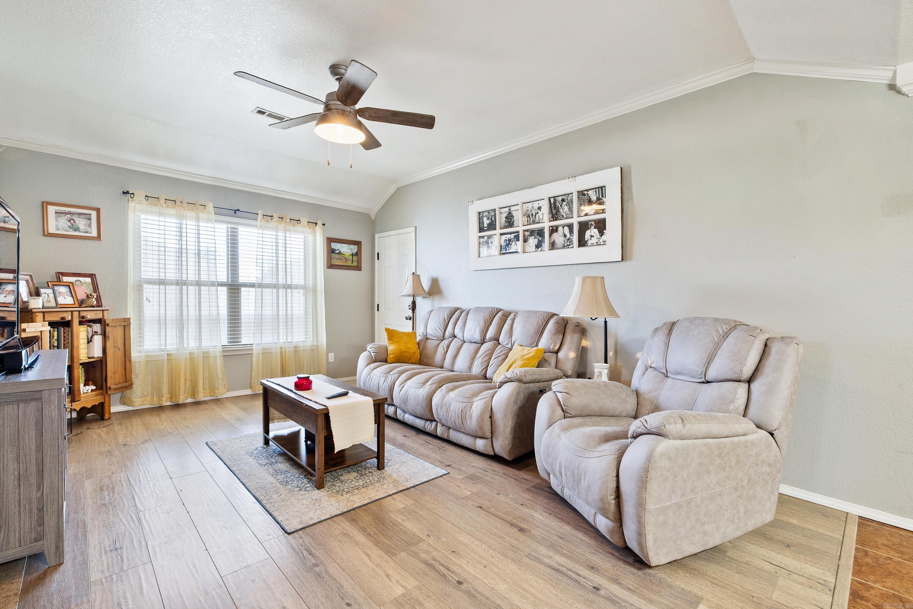 SILVER SPRINGS - Residential