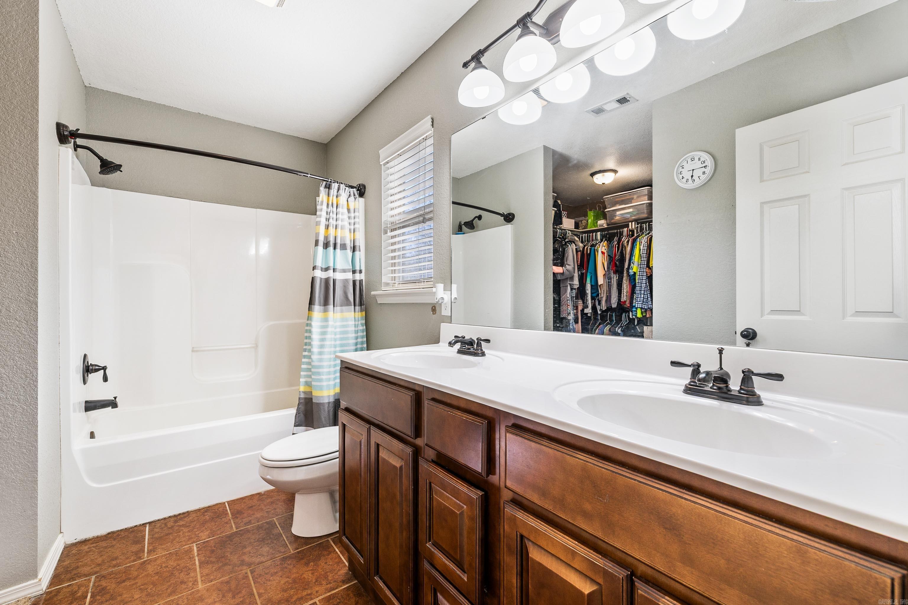 SILVER SPRINGS - Residential