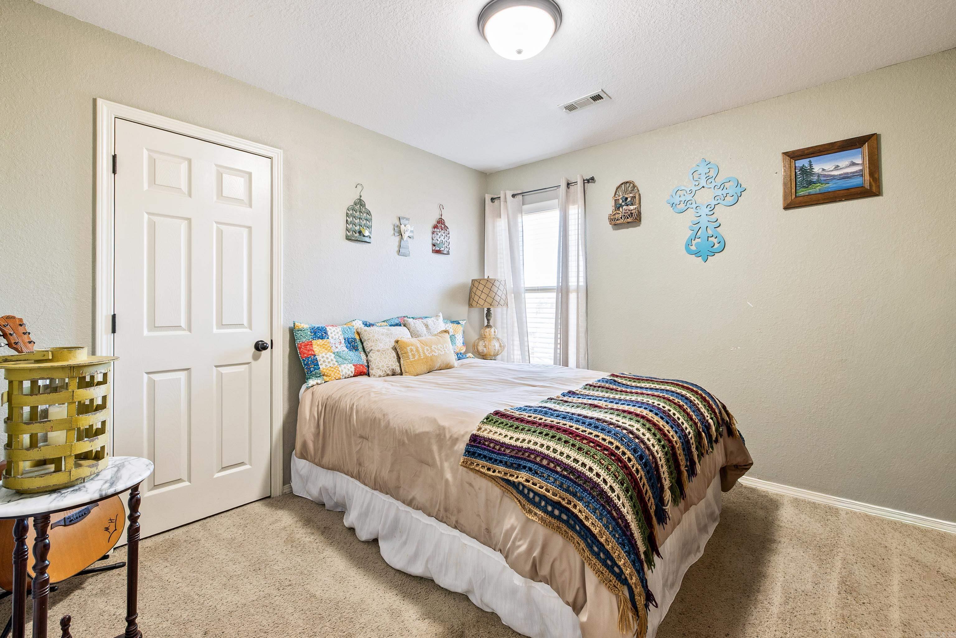 SILVER SPRINGS - Residential