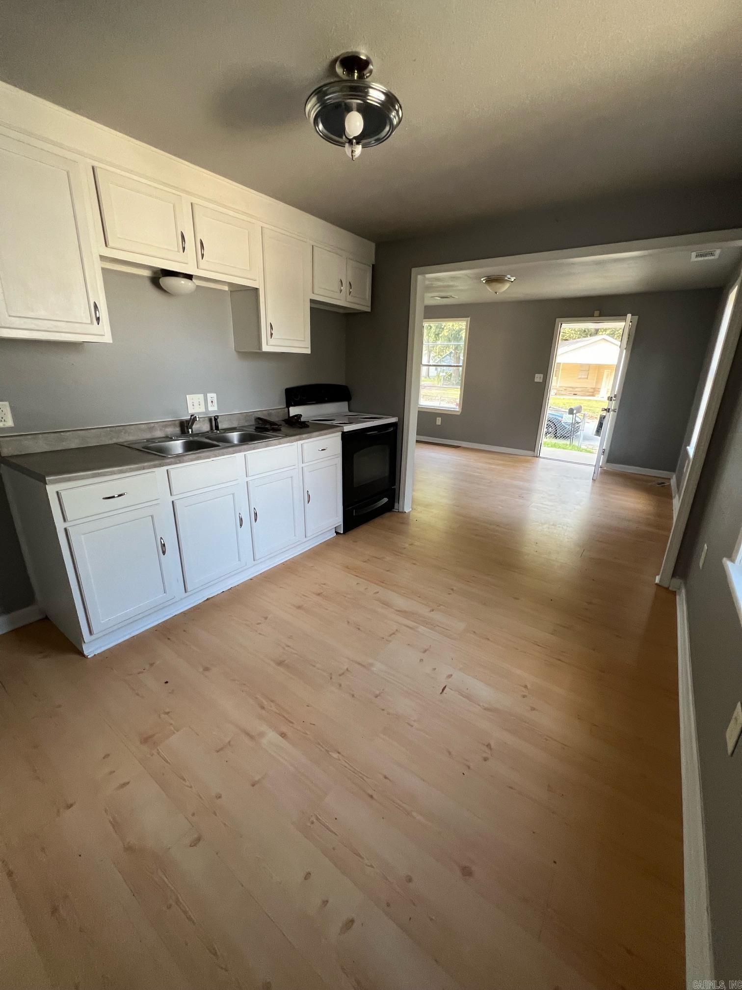 Sunnyside Hills - Residential Lease