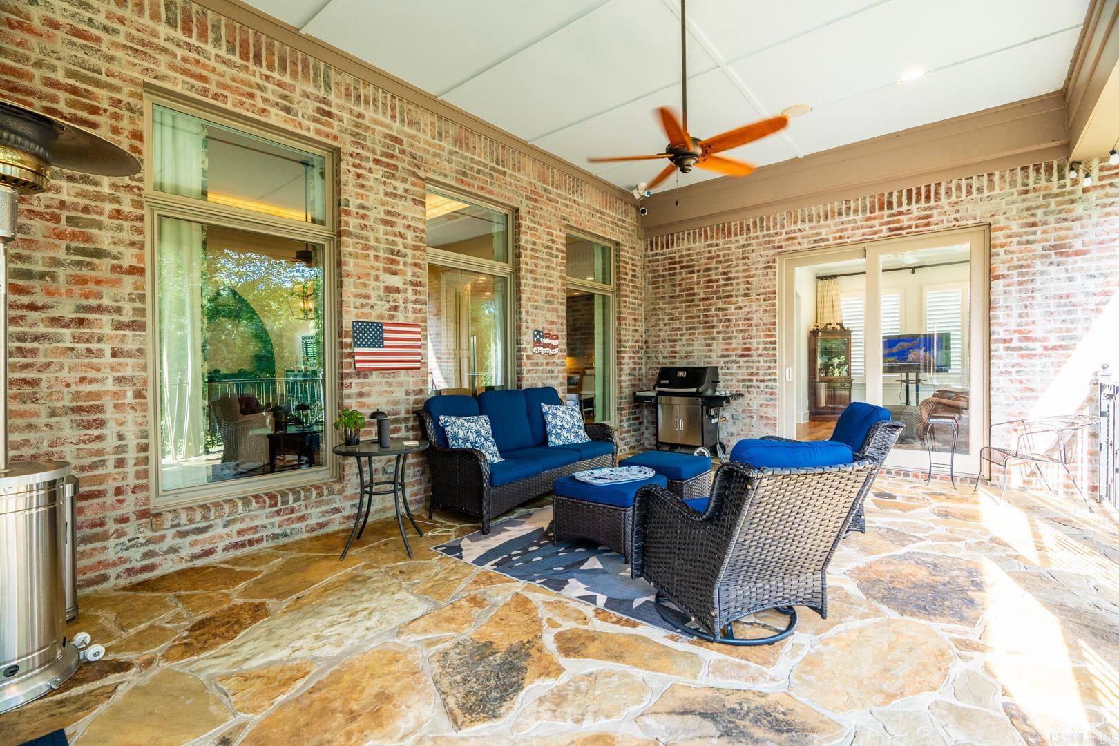 CHENAL VALLEY HALLEN COURT - Residential