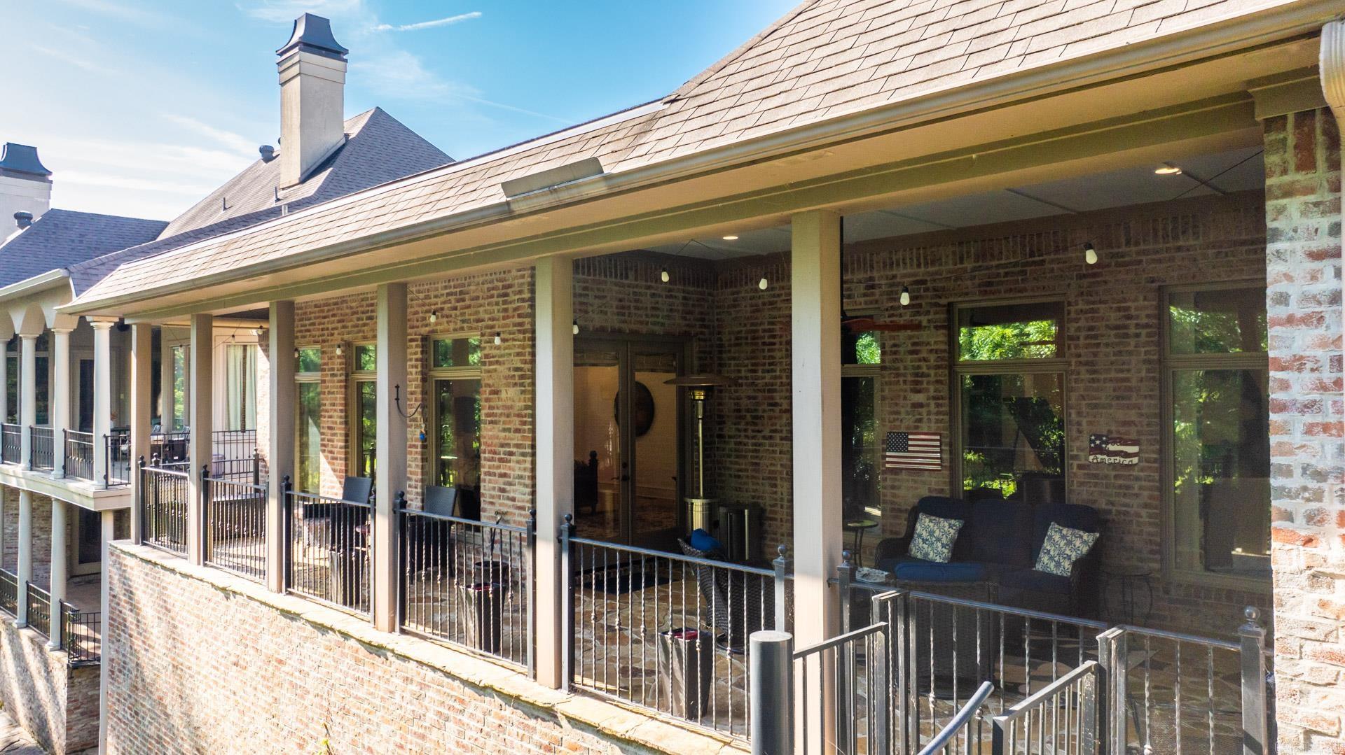 CHENAL VALLEY HALLEN COURT - Residential