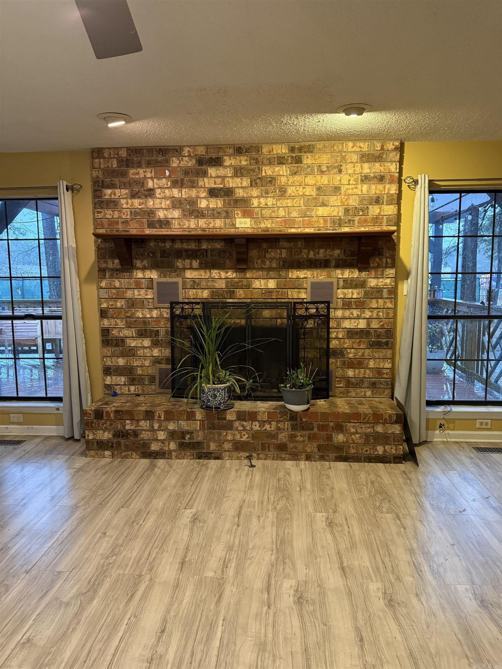 SHEFFIELD COVE - Residential