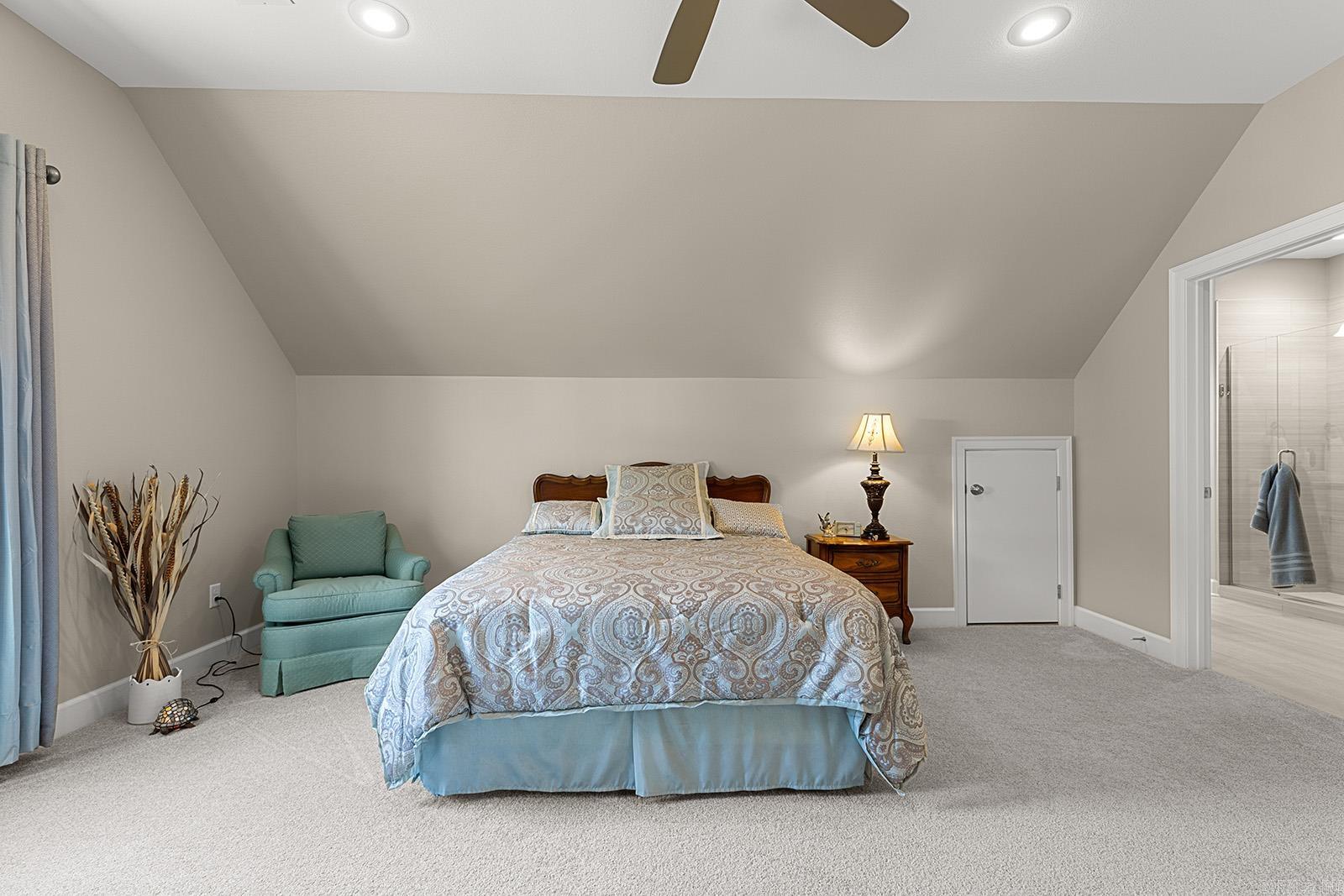 CHENAL VALLEY EPERNAY PLACE - Residential