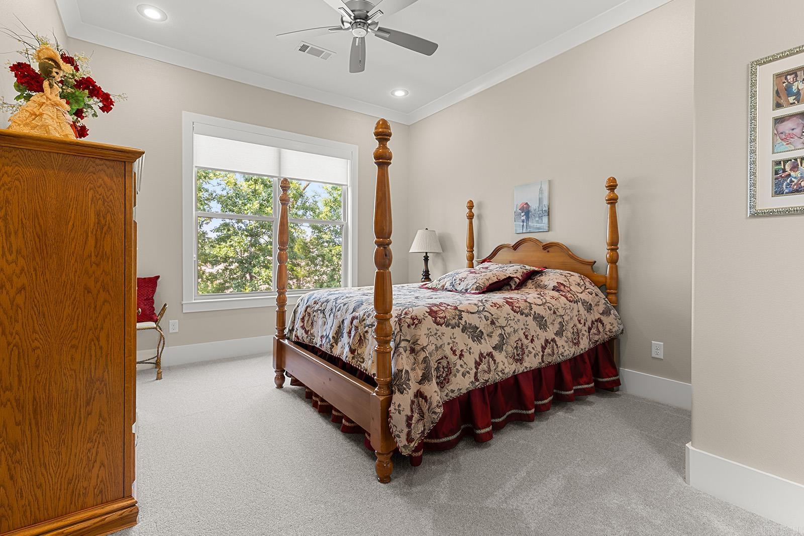 CHENAL VALLEY EPERNAY PLACE - Residential