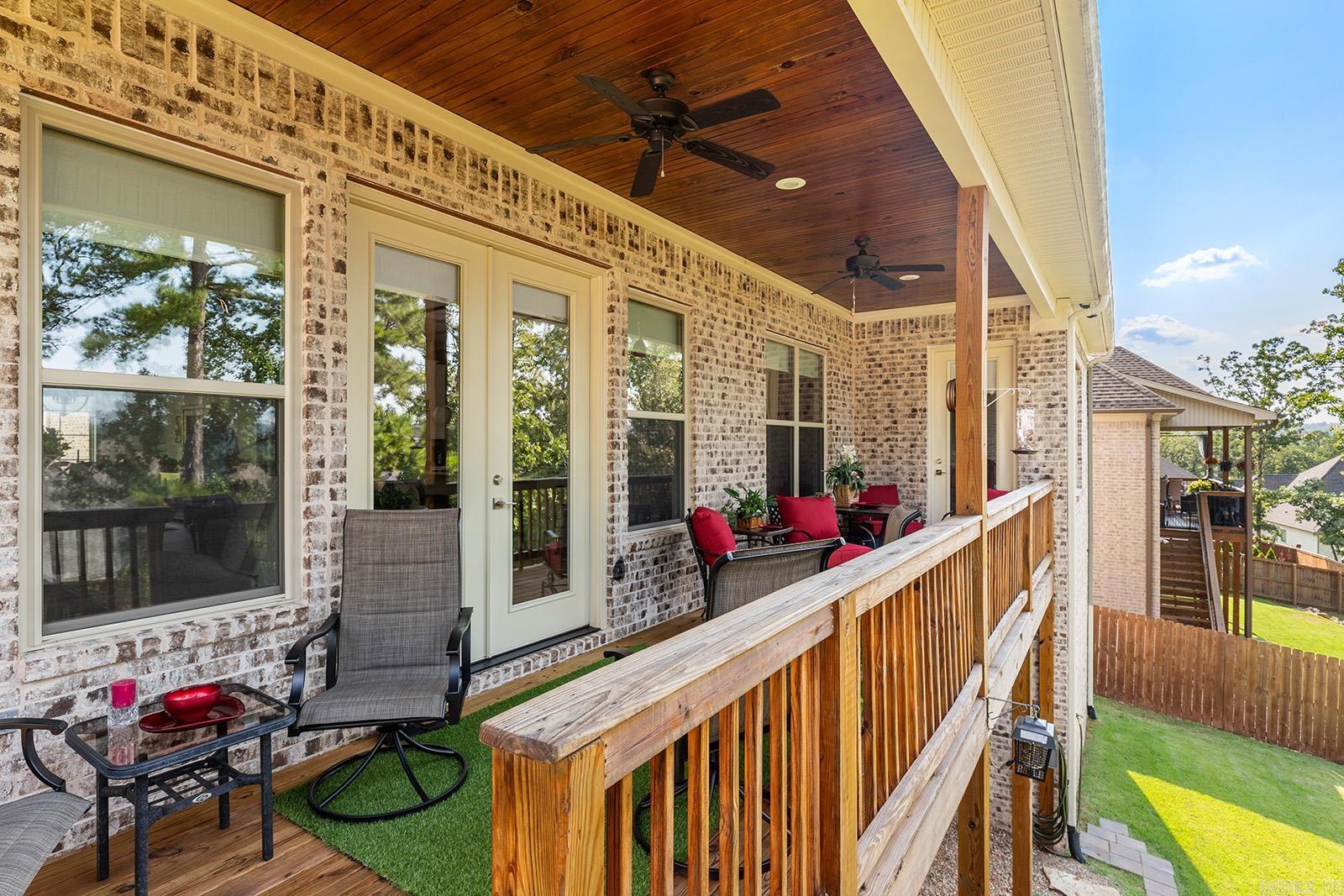 CHENAL VALLEY EPERNAY PLACE - Residential