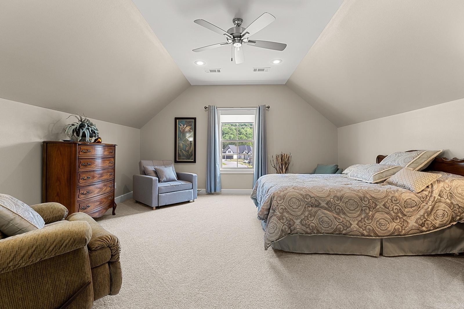 CHENAL VALLEY EPERNAY PLACE - Residential