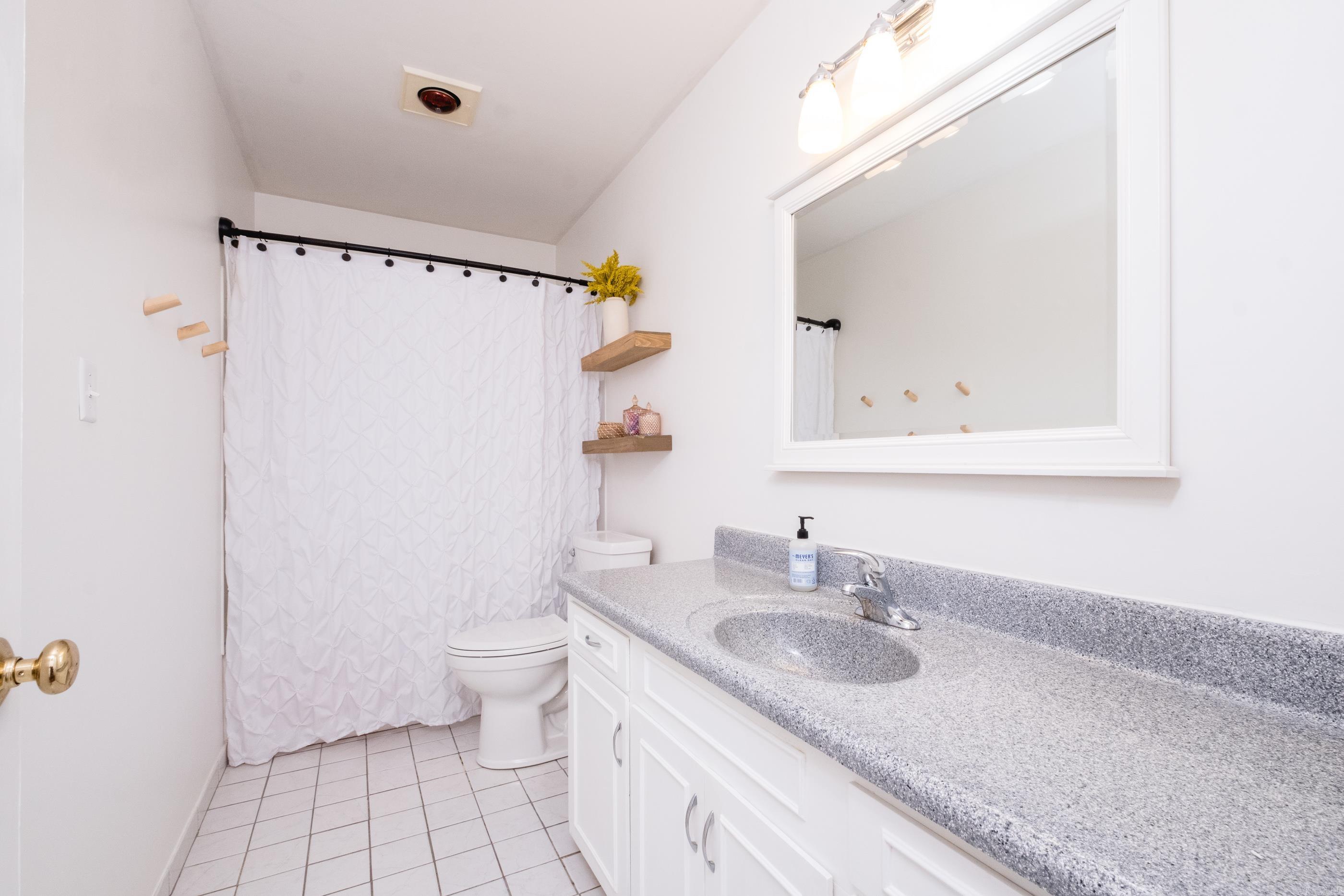 STURBRIDGE - Residential