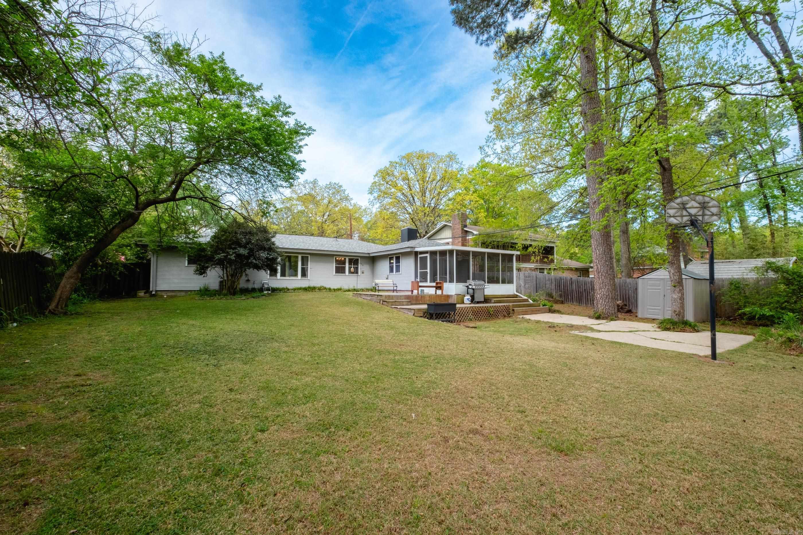 STURBRIDGE - Residential