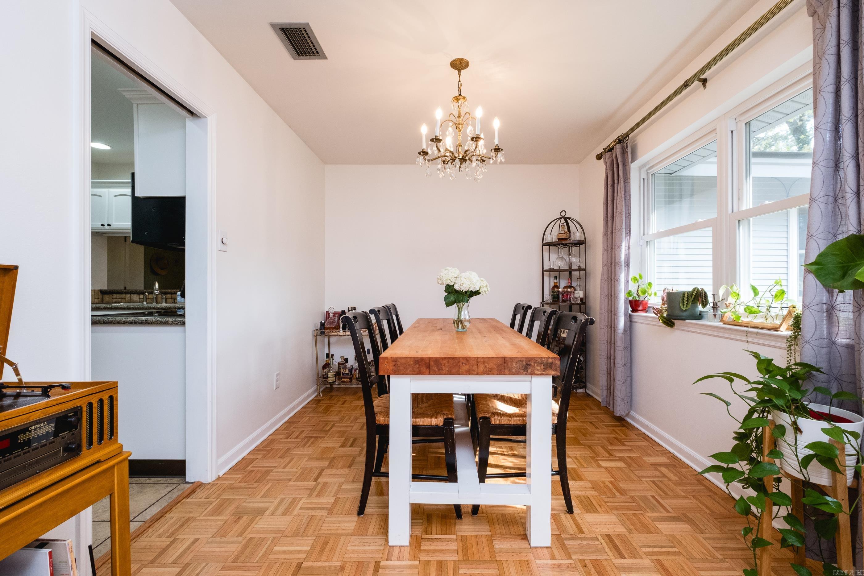 STURBRIDGE - Residential