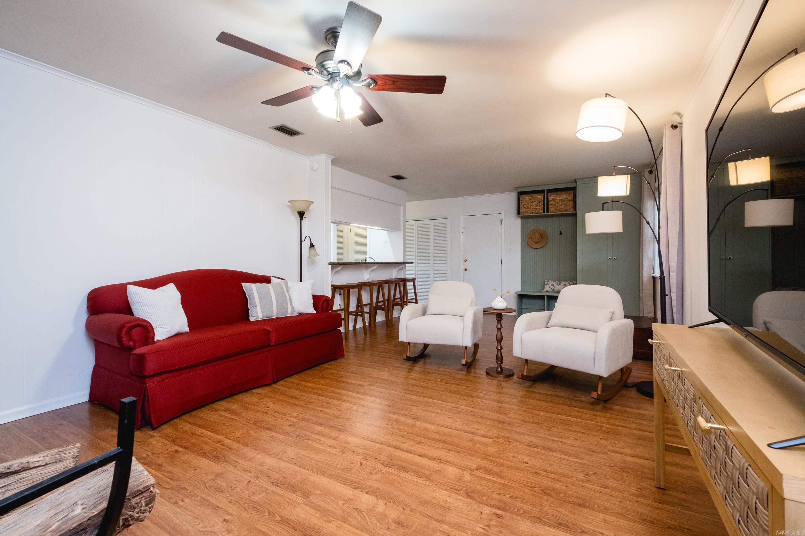 STURBRIDGE - Residential