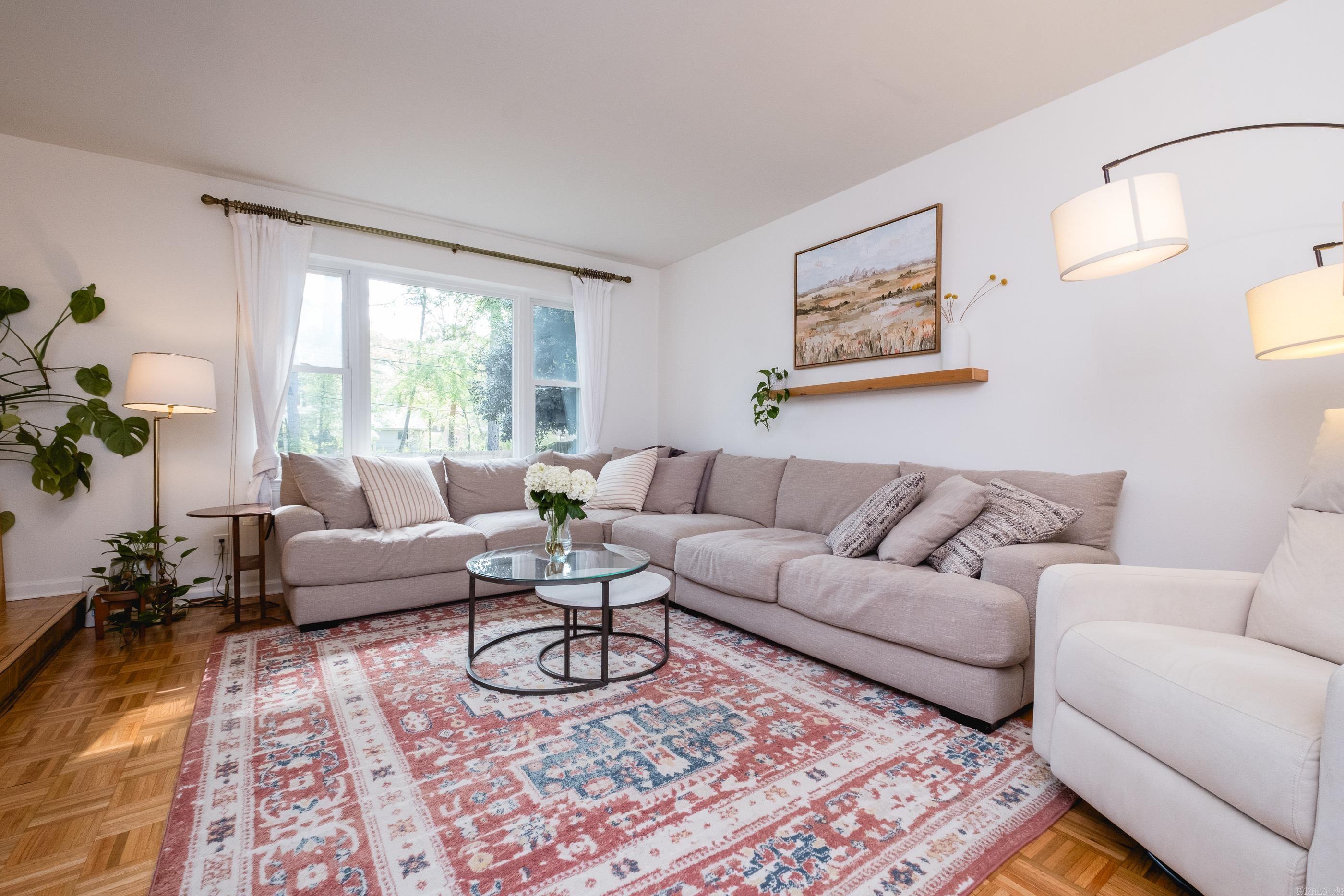 STURBRIDGE - Residential