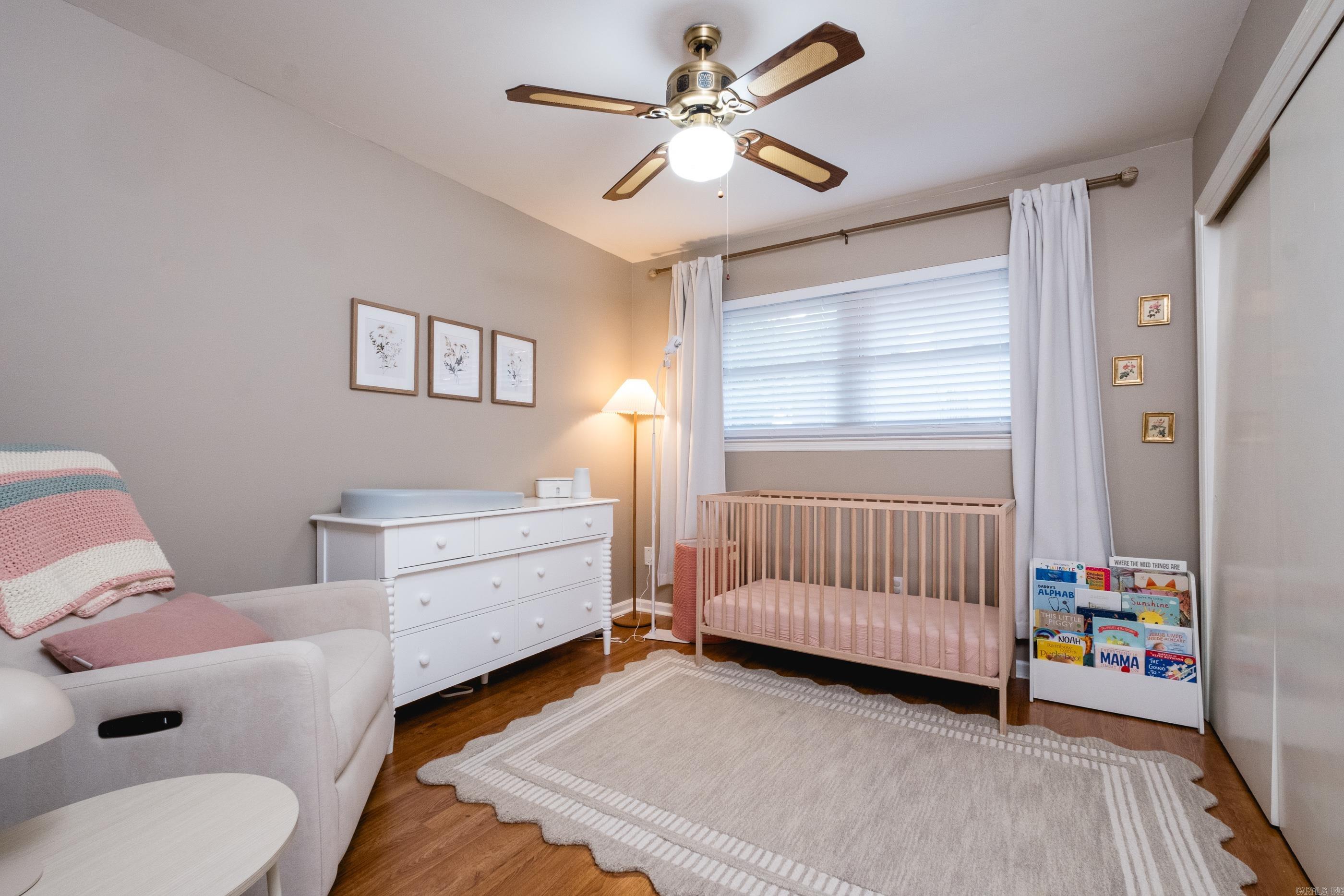 STURBRIDGE - Residential