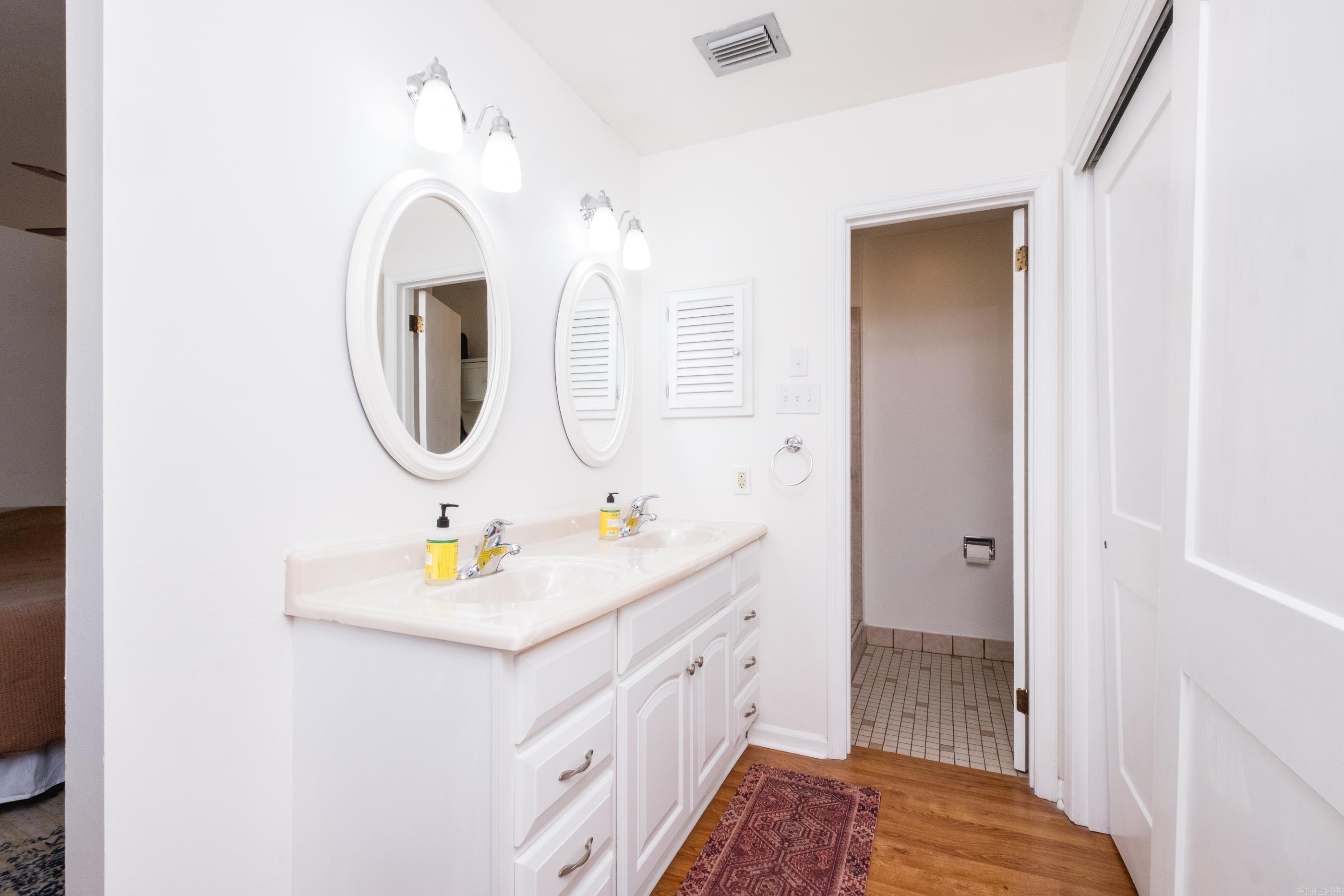 STURBRIDGE - Residential