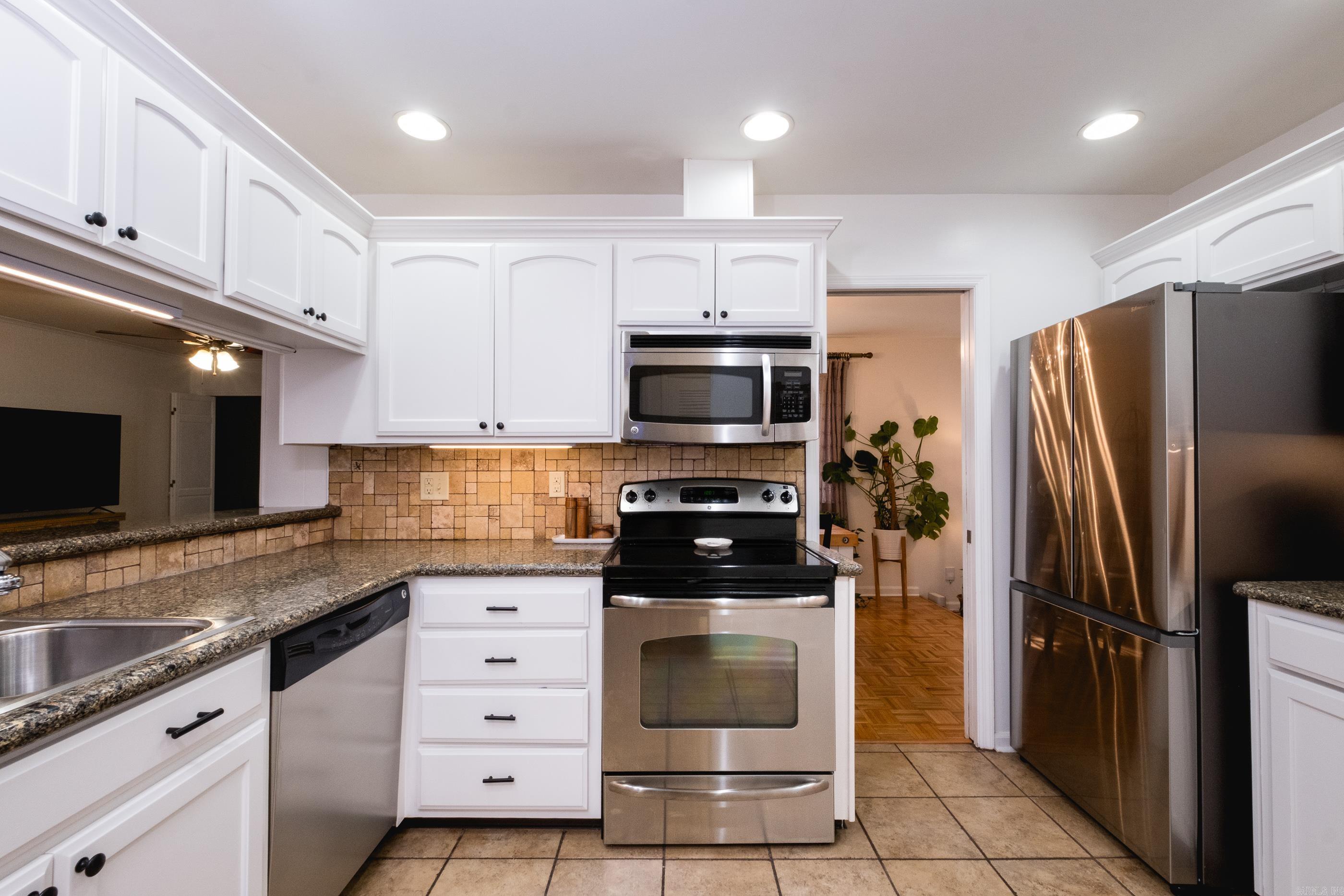 STURBRIDGE - Residential