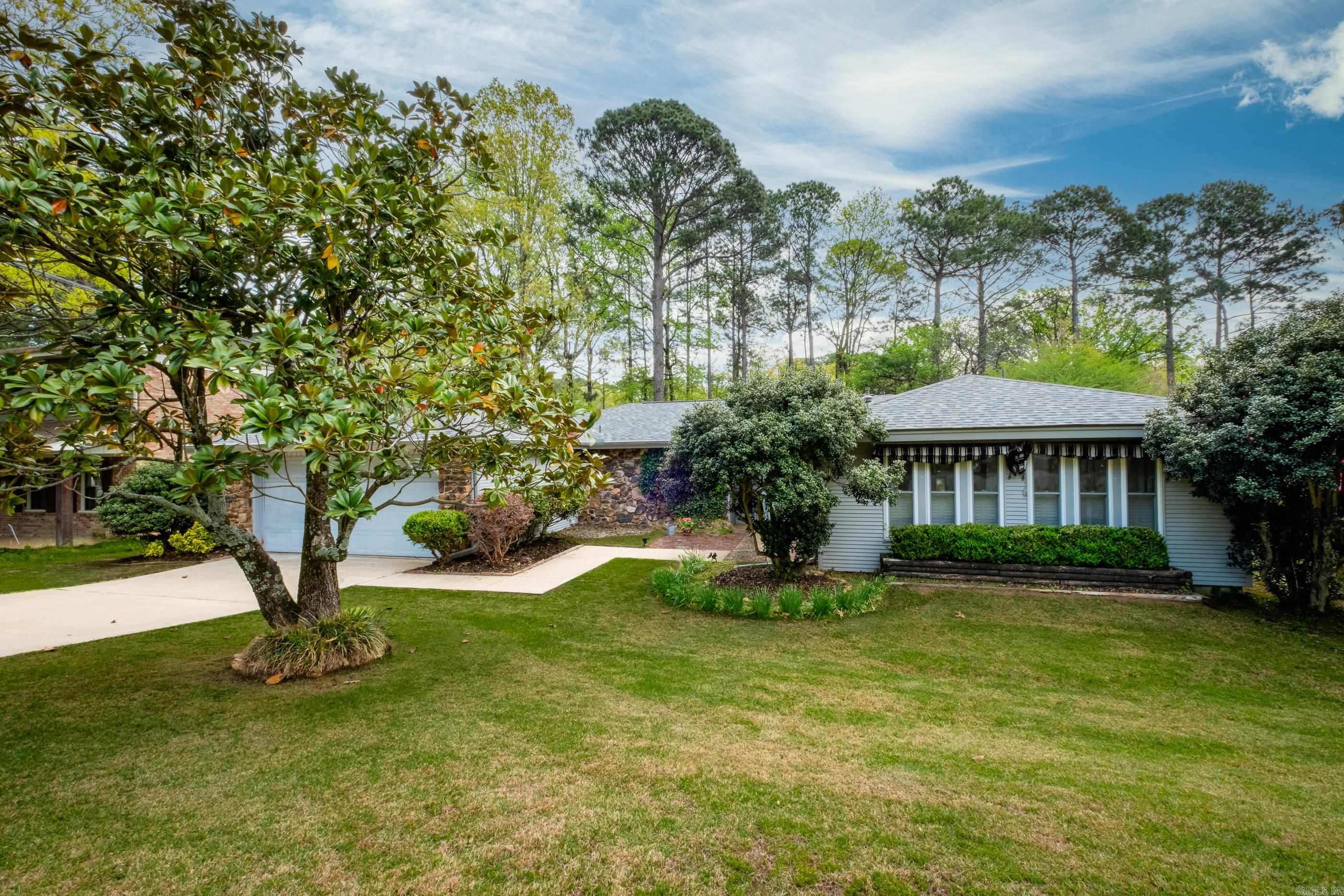 STURBRIDGE - Residential