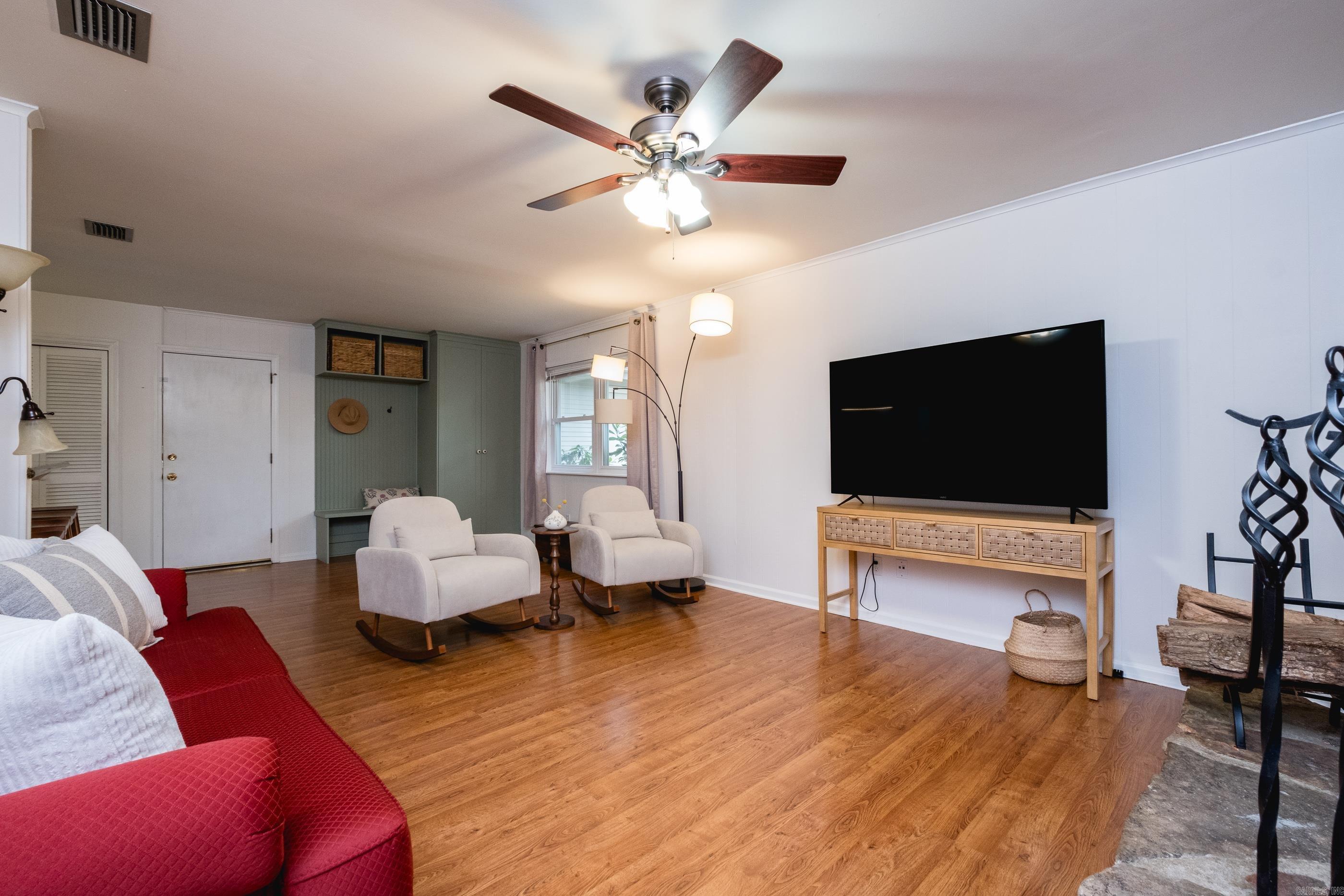 STURBRIDGE - Residential