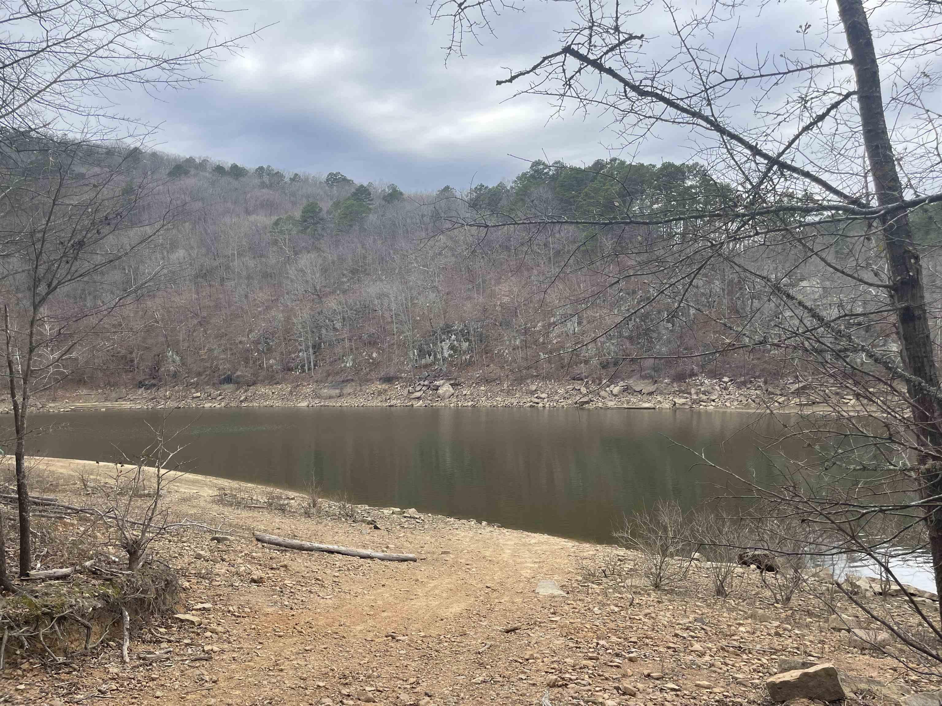 TOMAHAWK VILLAGE - Residential