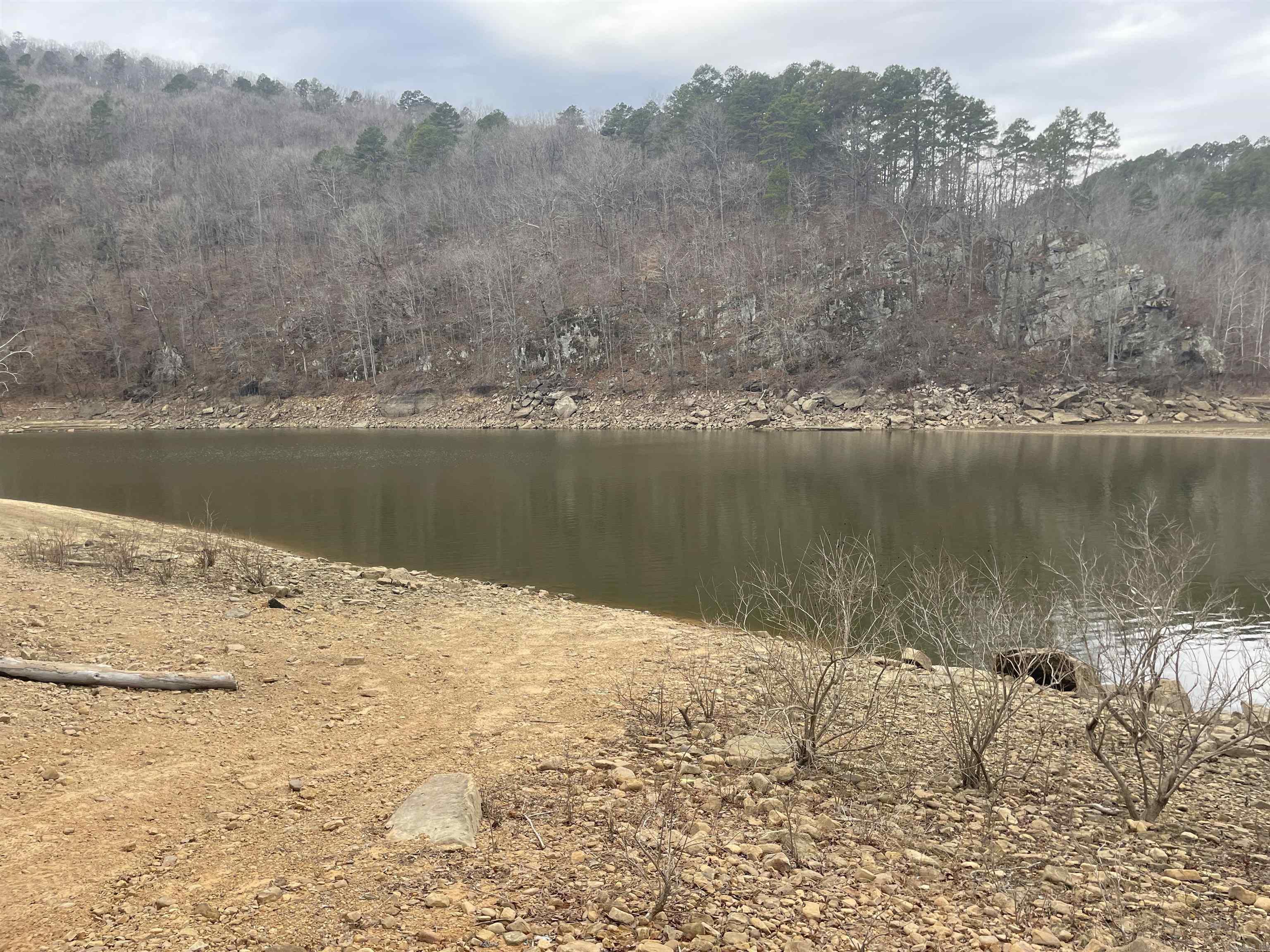 TOMAHAWK VILLAGE - Residential