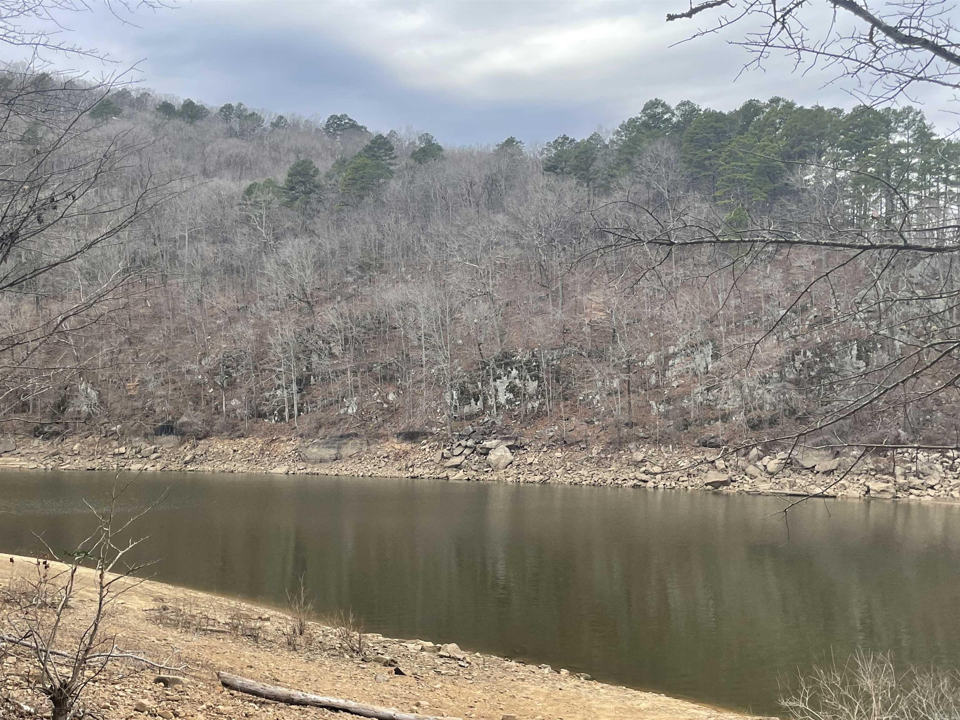 TOMAHAWK VILLAGE - Residential