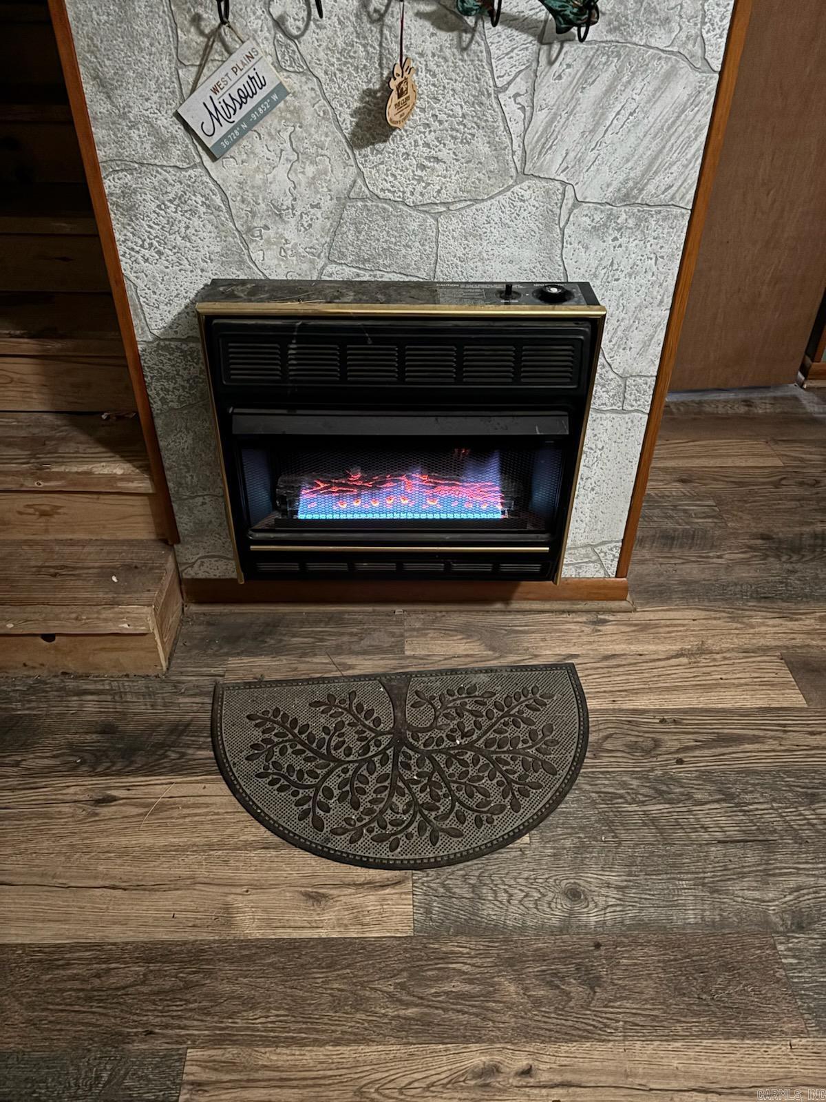 TOMAHAWK VILLAGE - Residential