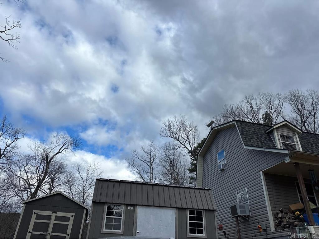 TOMAHAWK VILLAGE - Residential