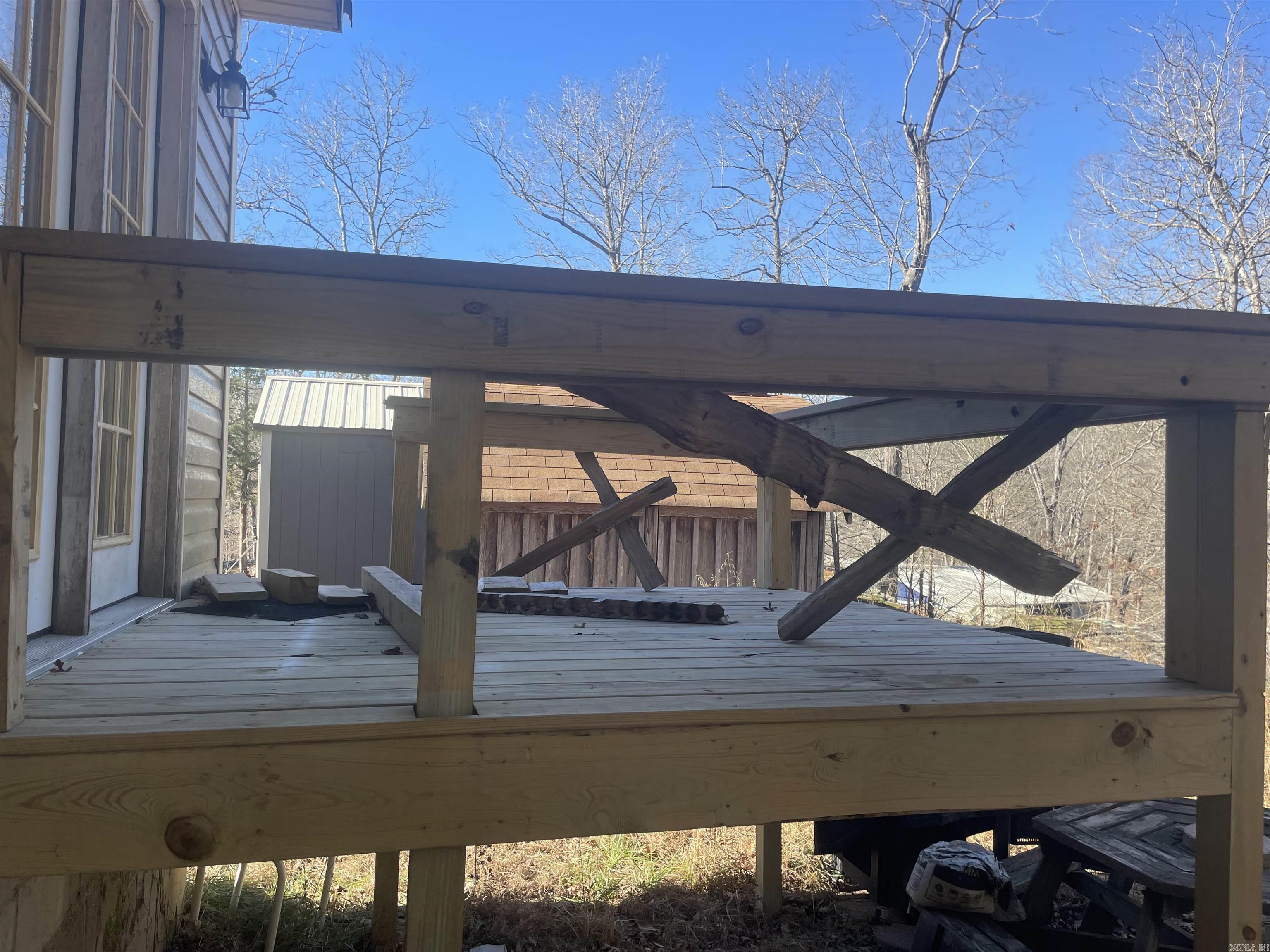 TOMAHAWK VILLAGE - Residential