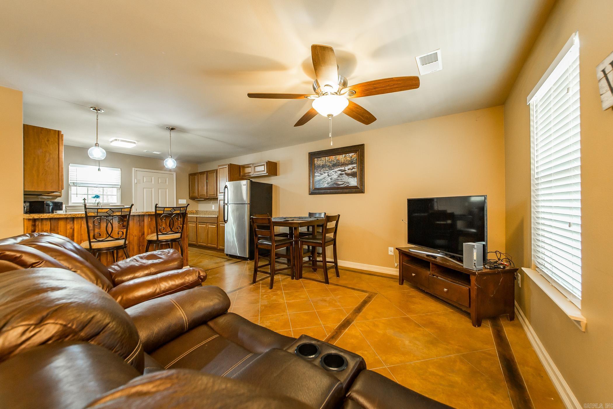 THARPS WHISPERING PINES - Residential