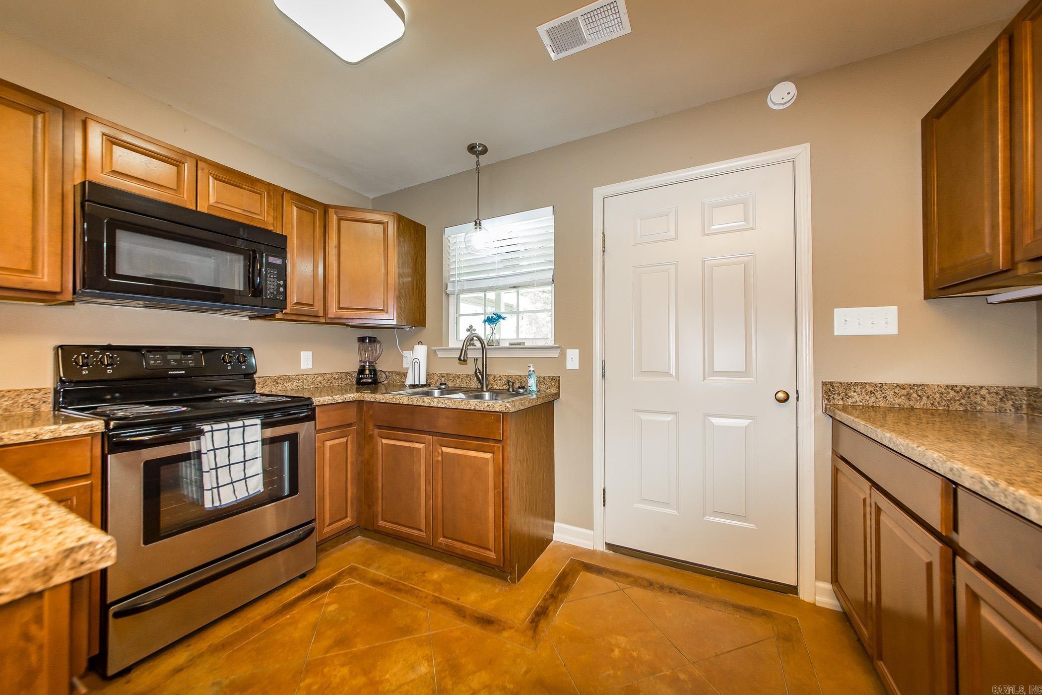 THARPS WHISPERING PINES - Residential