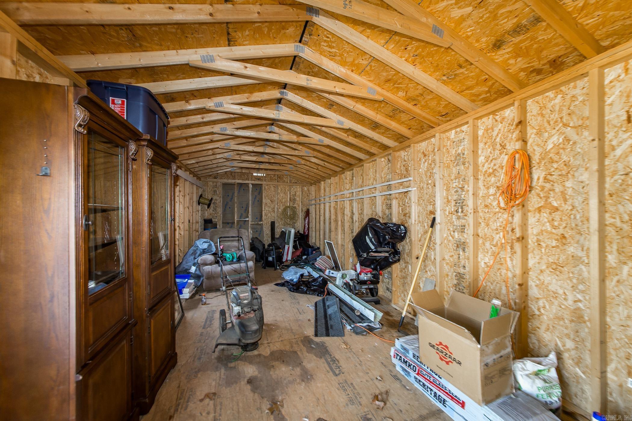 THARPS WHISPERING PINES - Residential