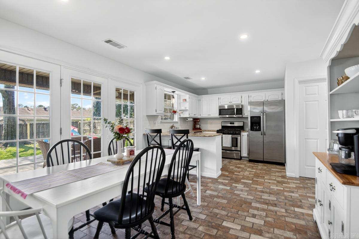 SPRING CREEK VILLAGE - Residential