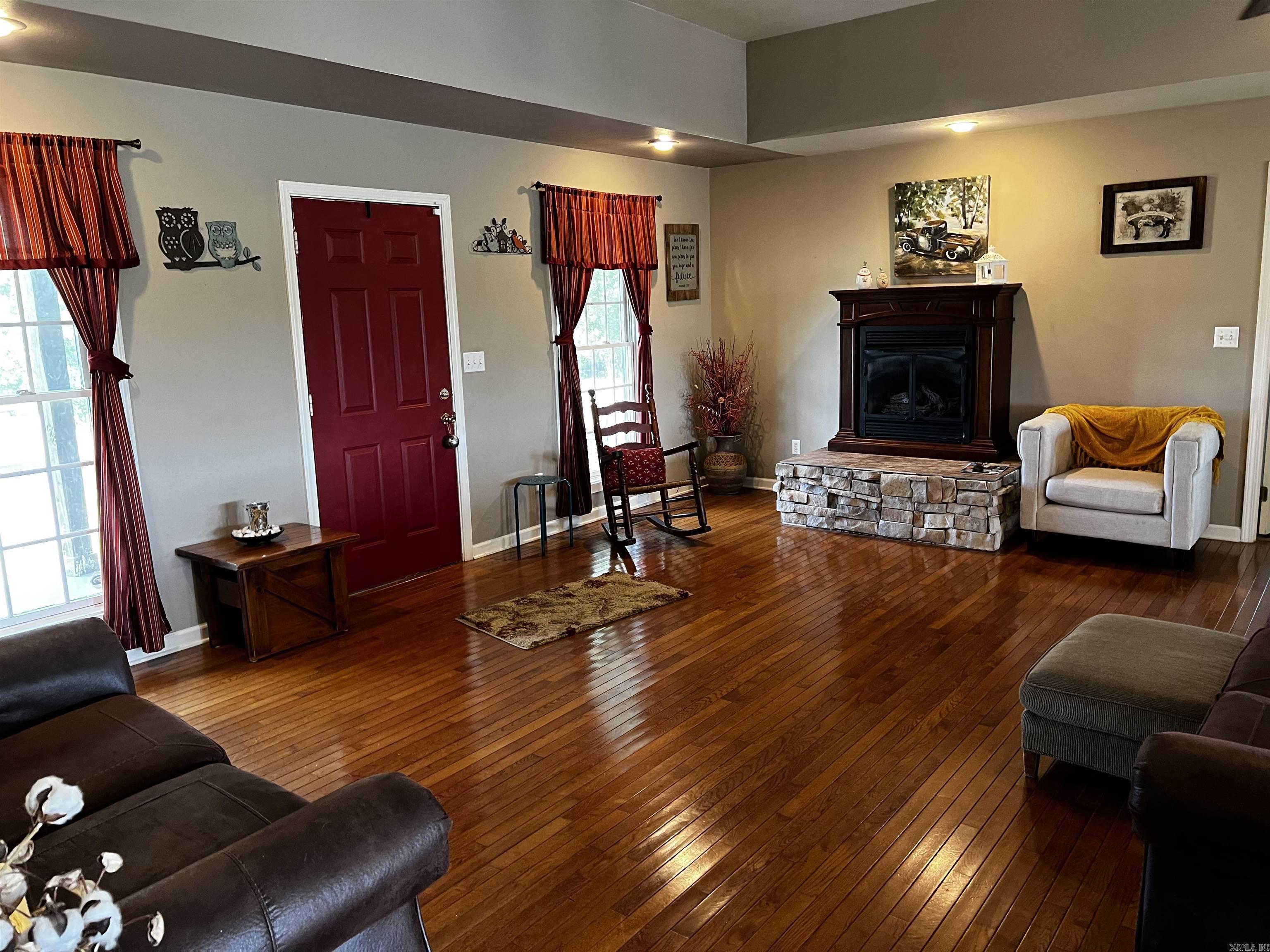 MEADOWVIEW - Residential