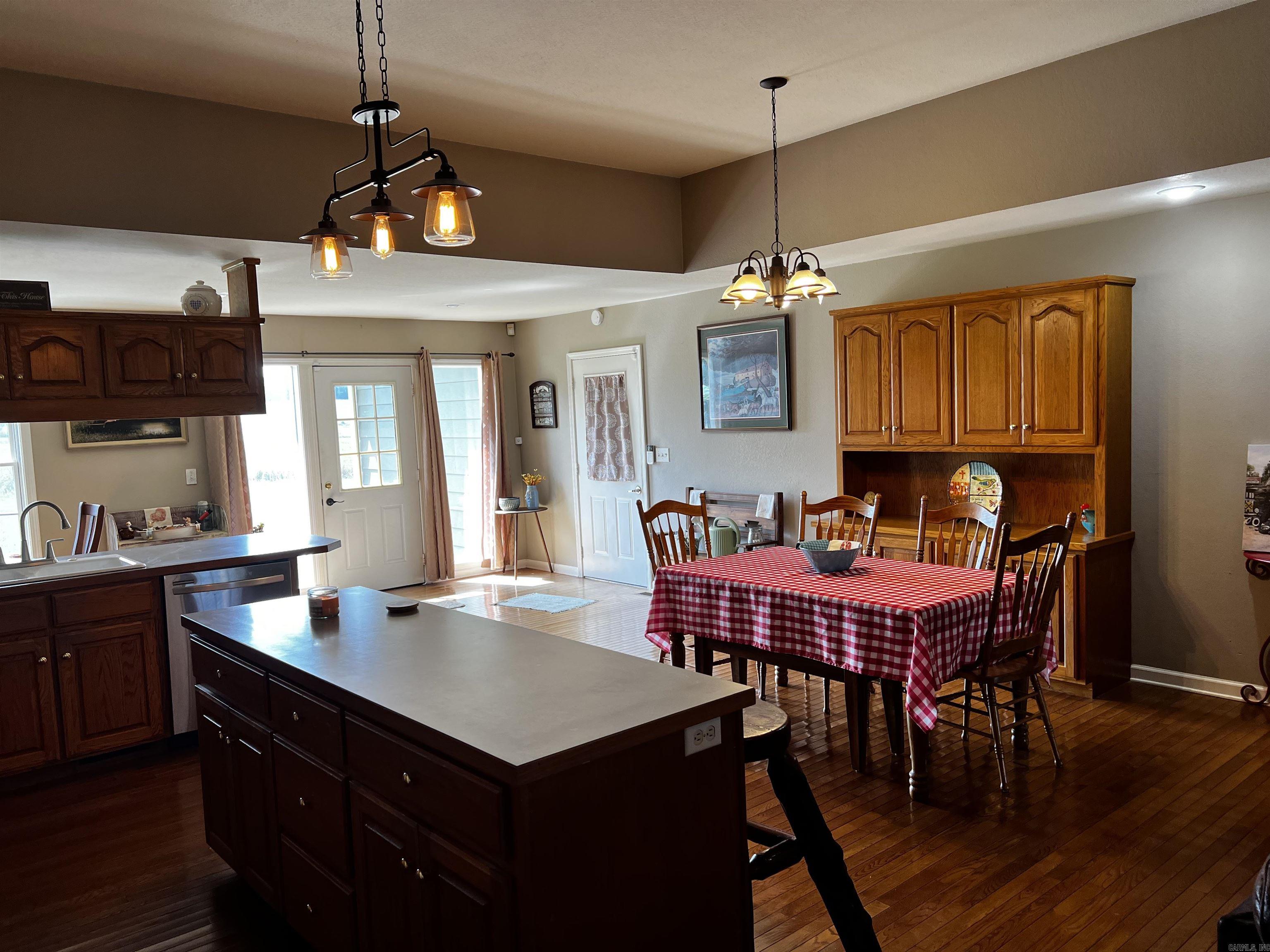 MEADOWVIEW - Residential