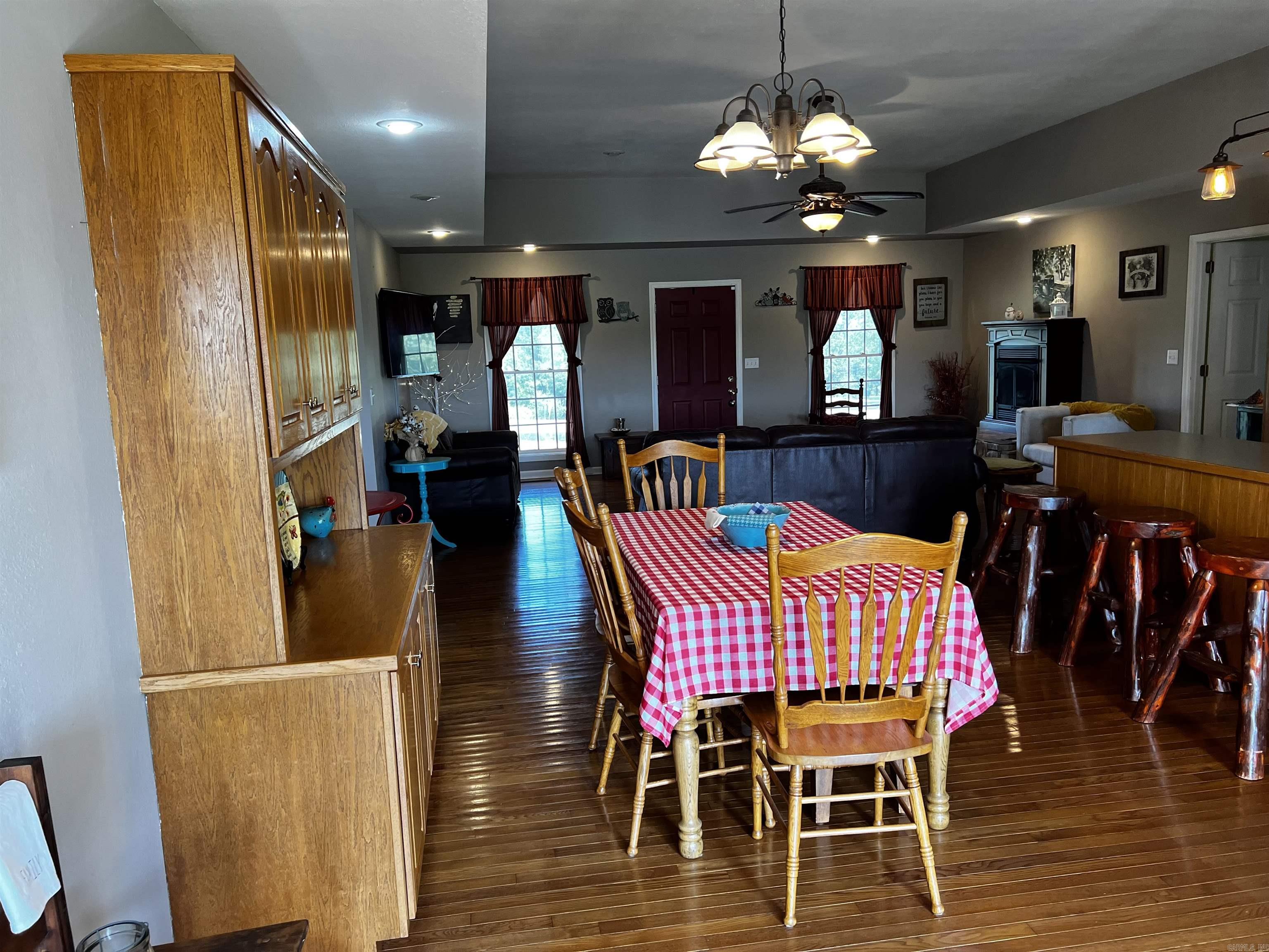MEADOWVIEW - Residential