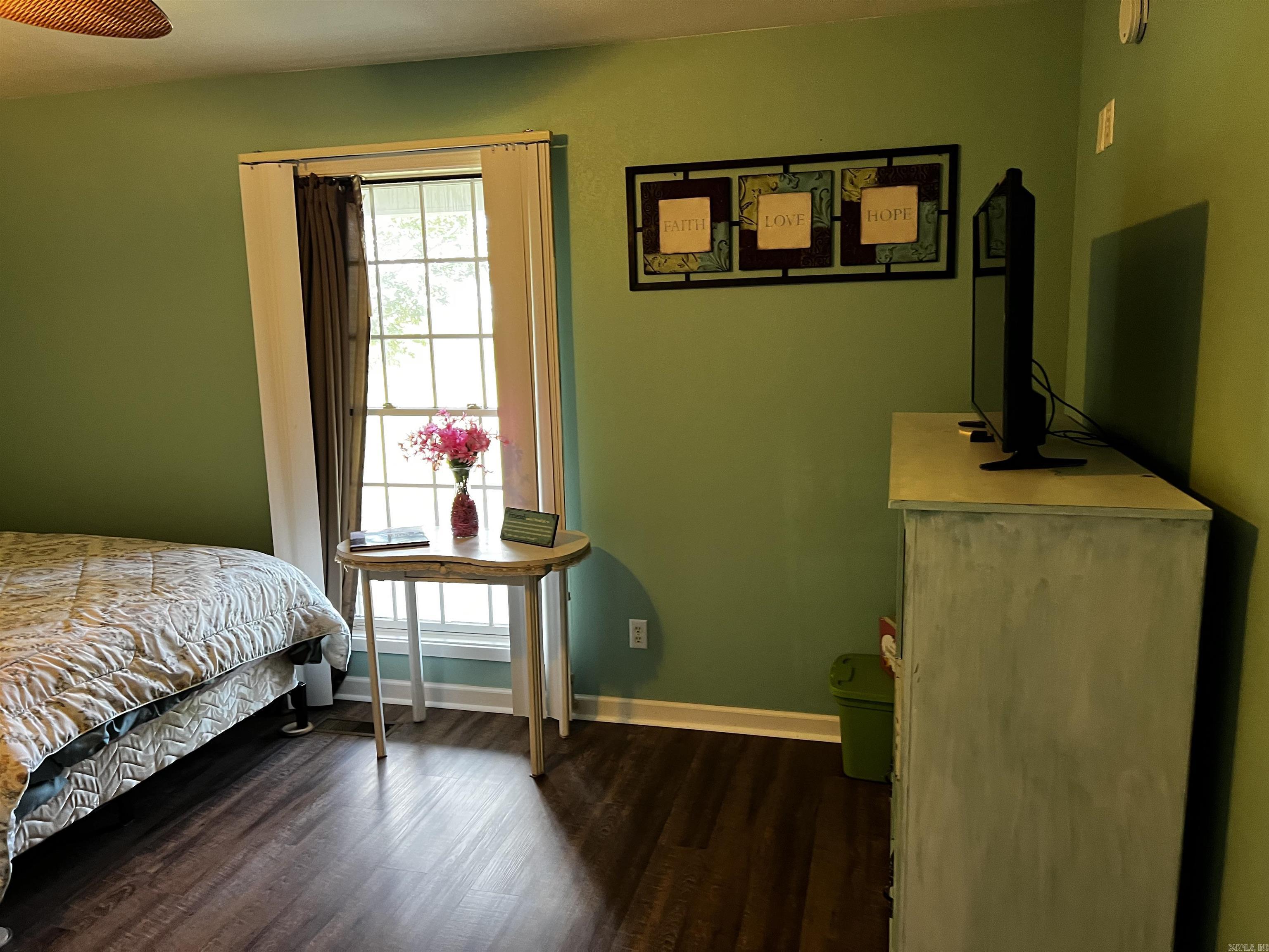 MEADOWVIEW - Residential