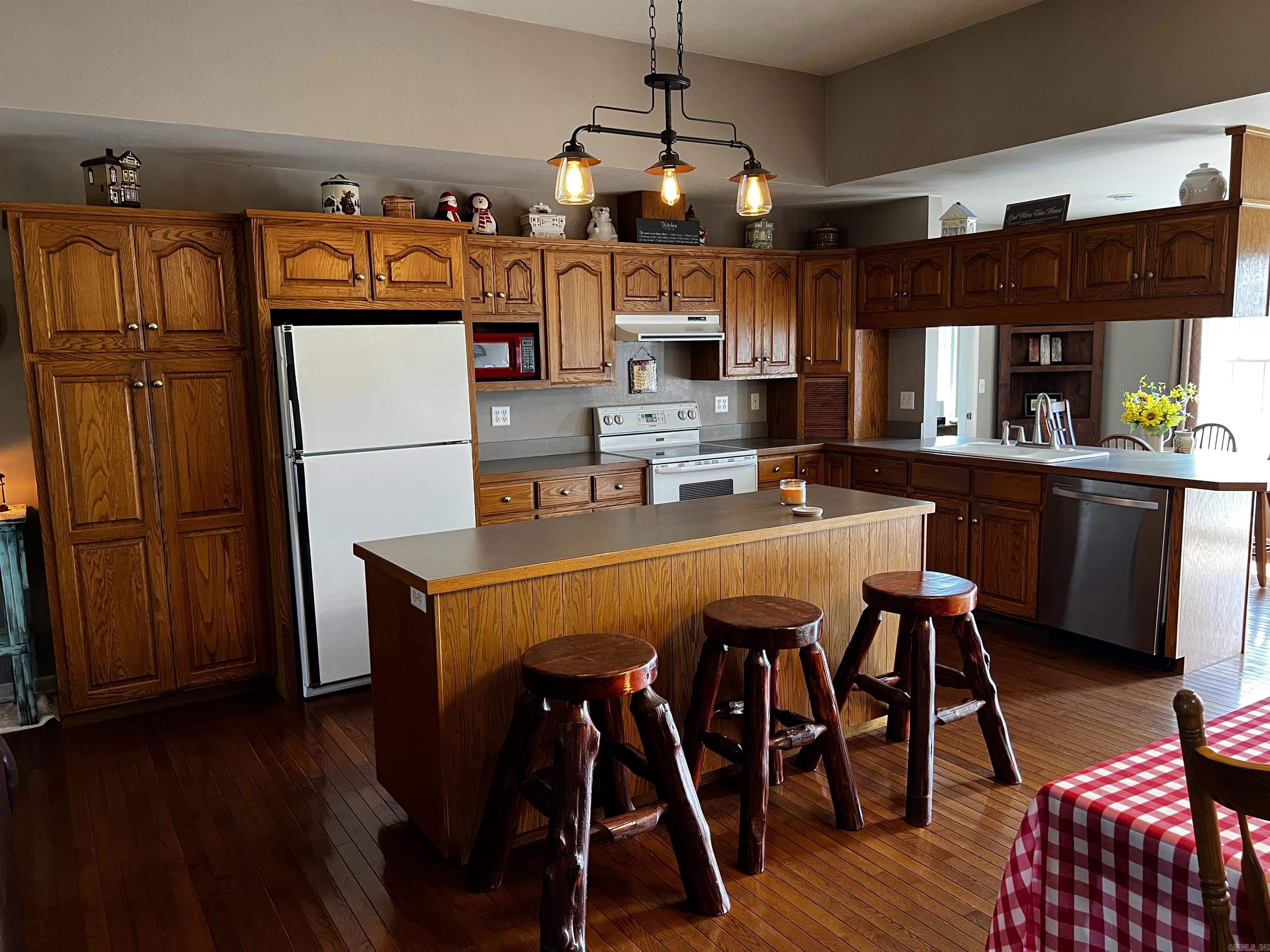 MEADOWVIEW - Residential