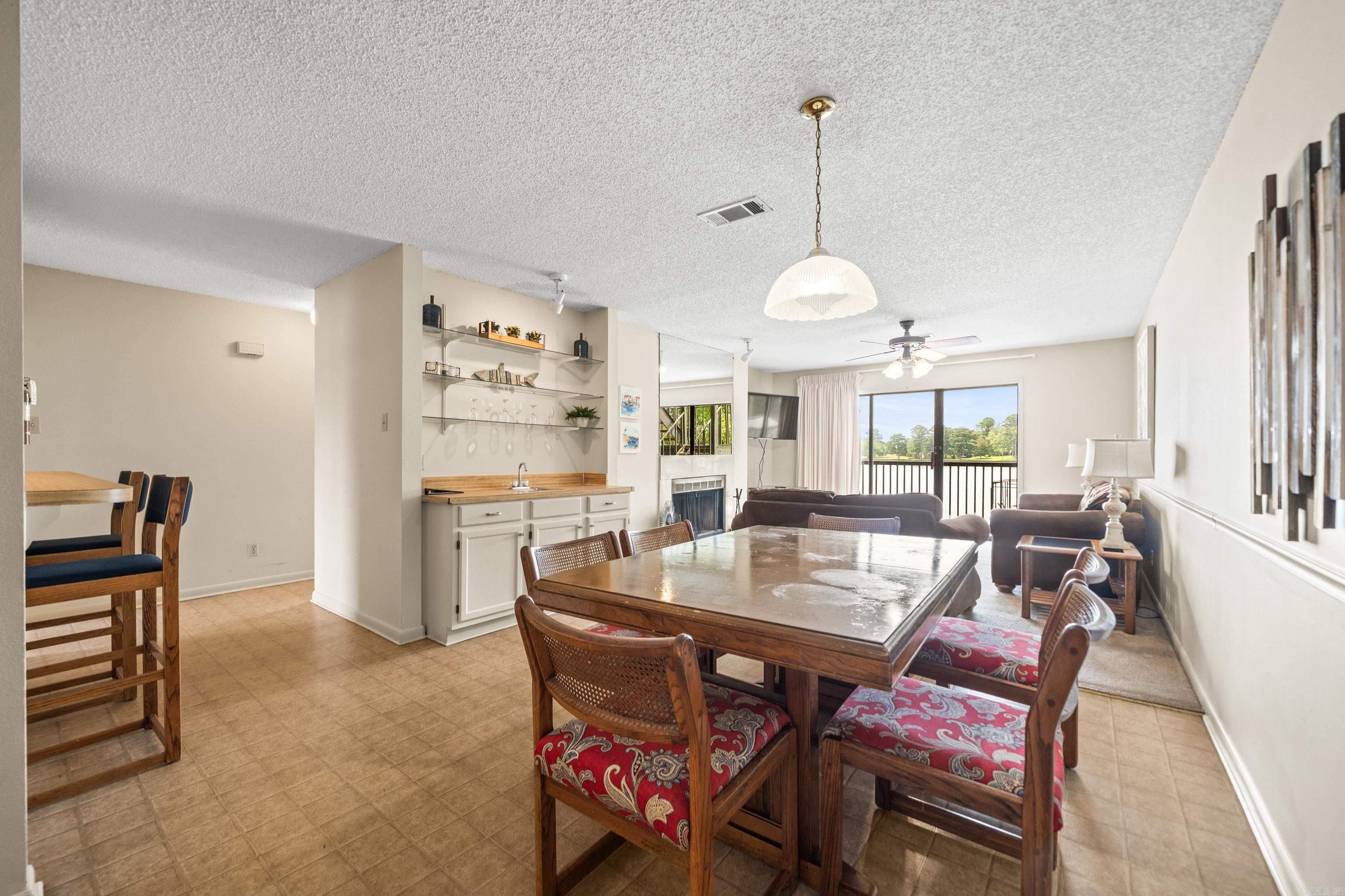 EMERALD ISLE HPR - Residential