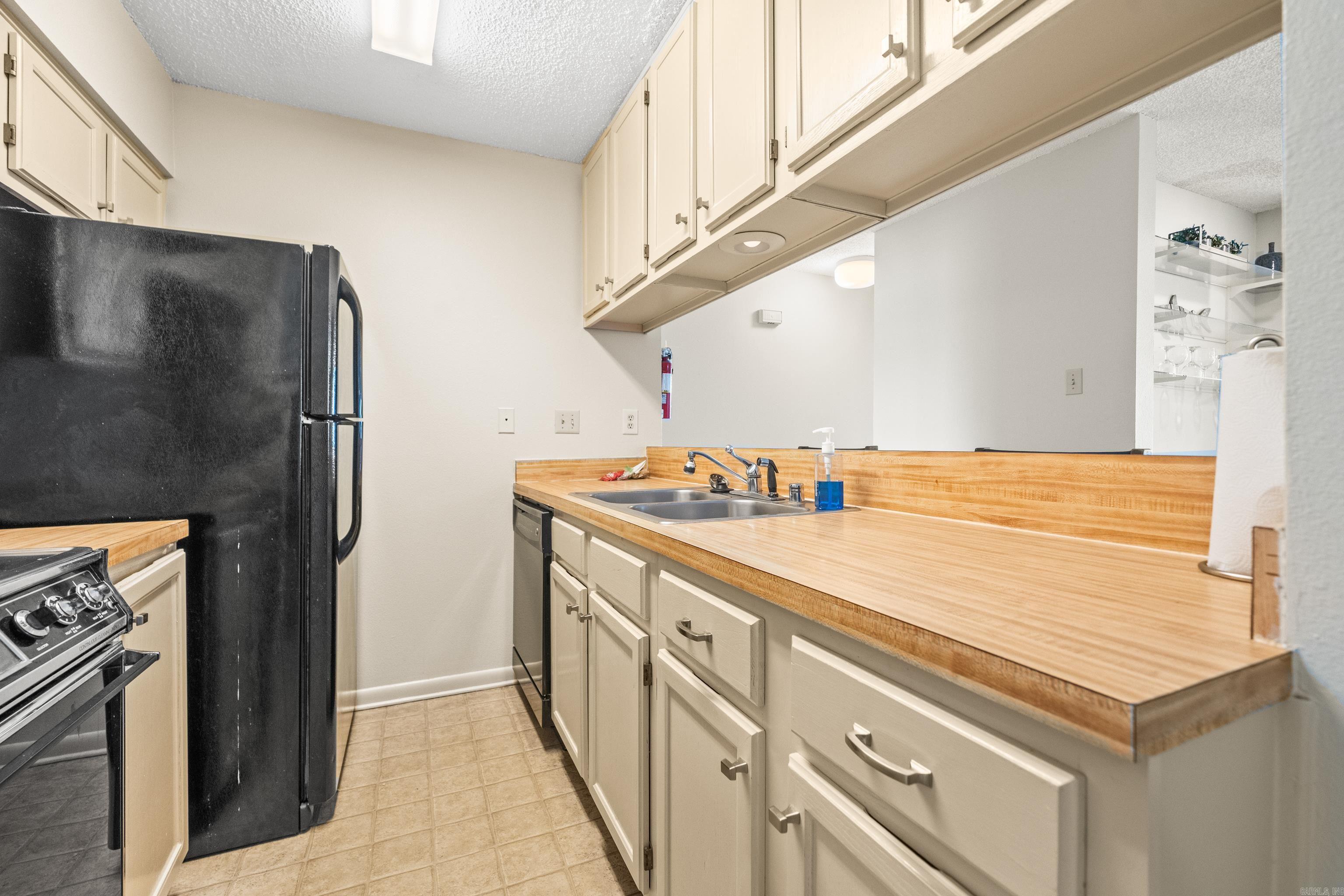 EMERALD ISLE HPR - Residential