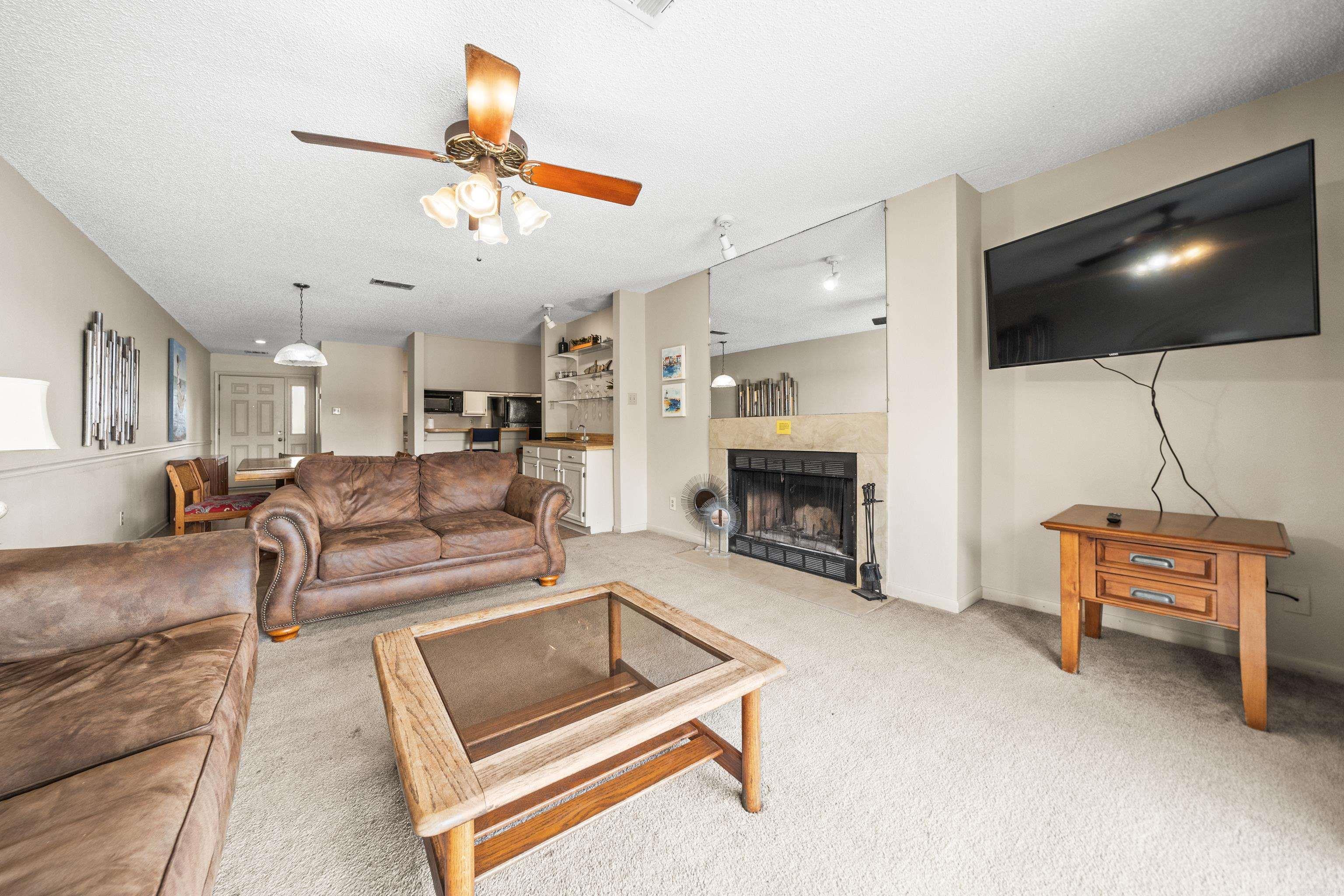 EMERALD ISLE HPR - Residential