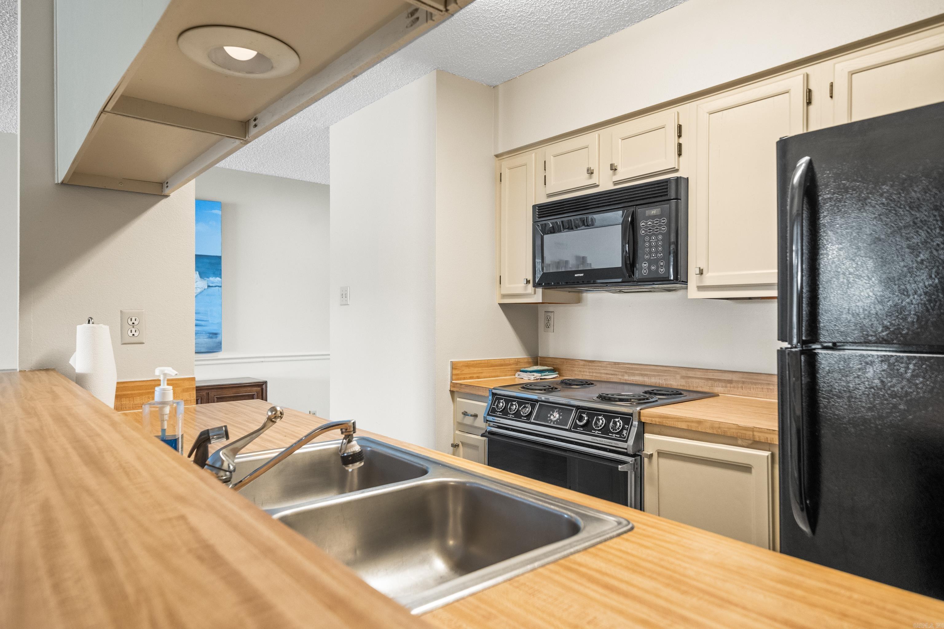 EMERALD ISLE HPR - Residential