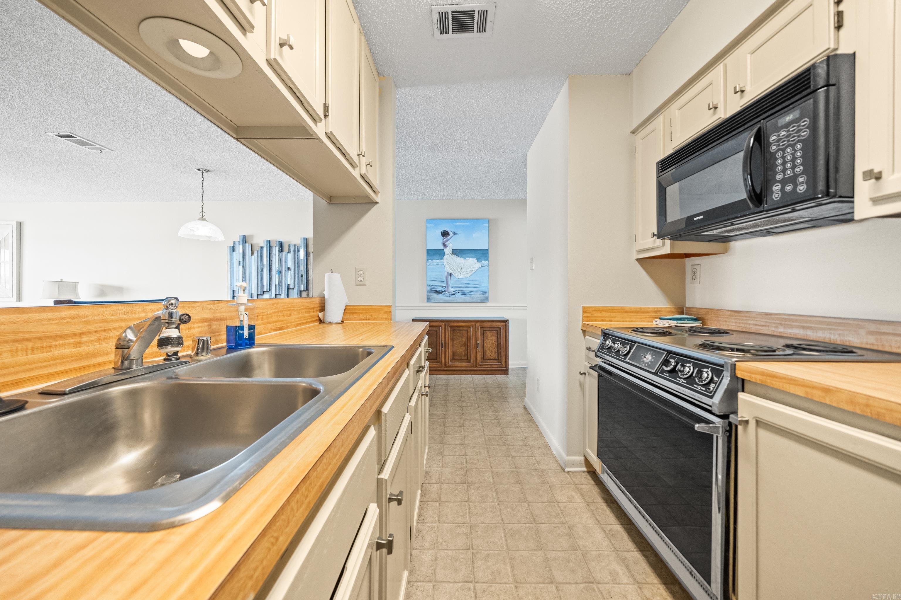 EMERALD ISLE HPR - Residential