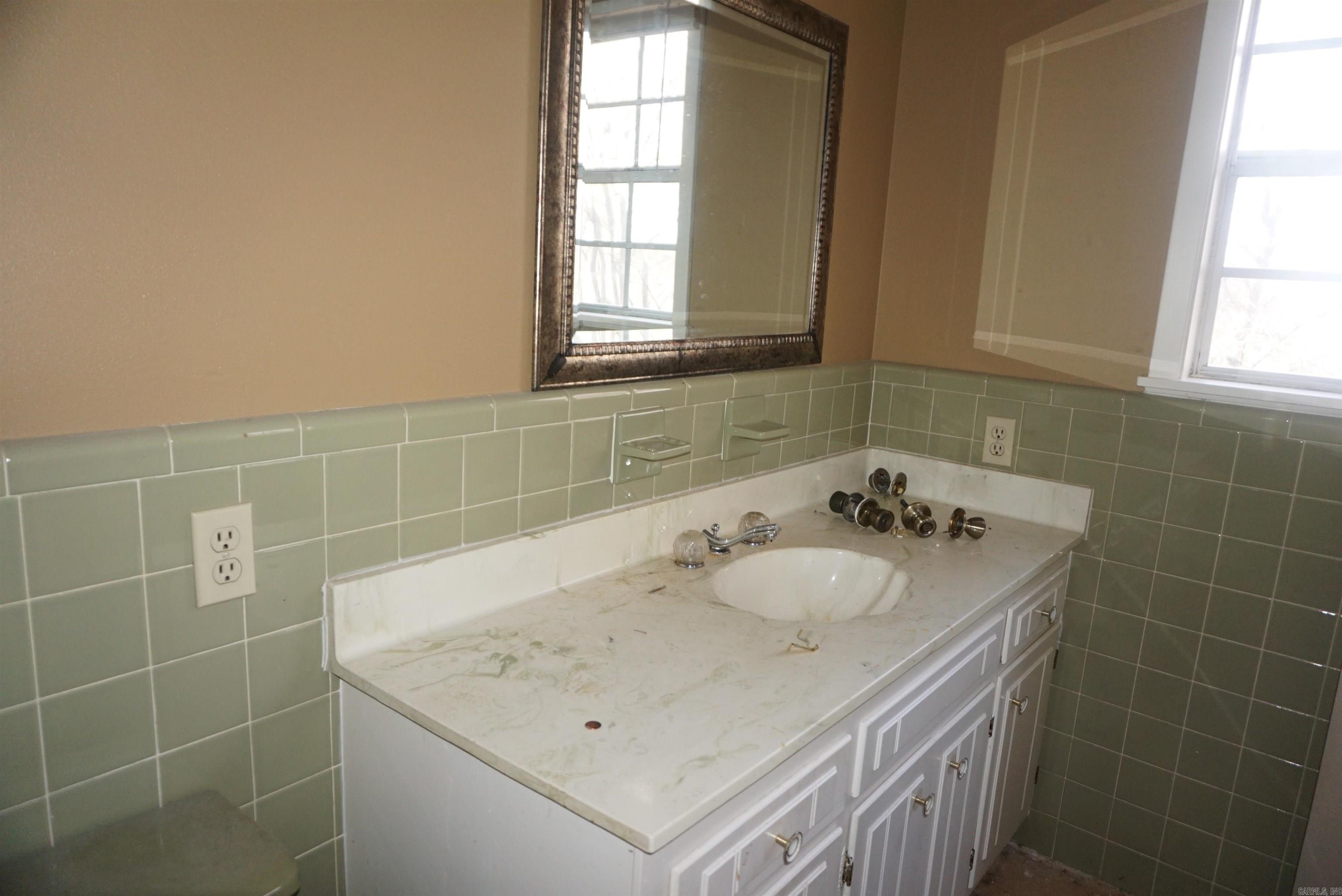 JAMES S/D - Residential