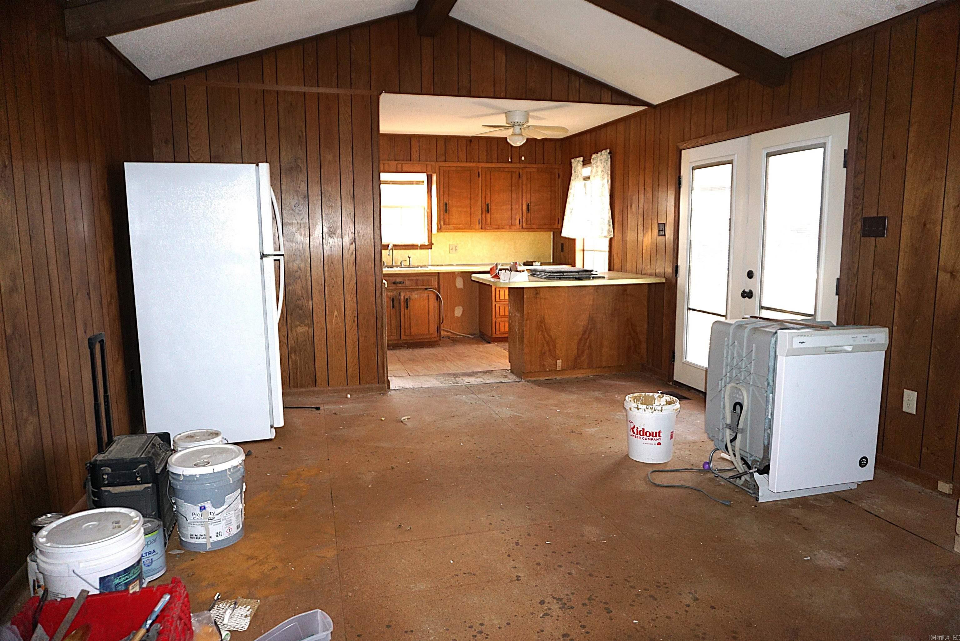 JAMES S/D - Residential