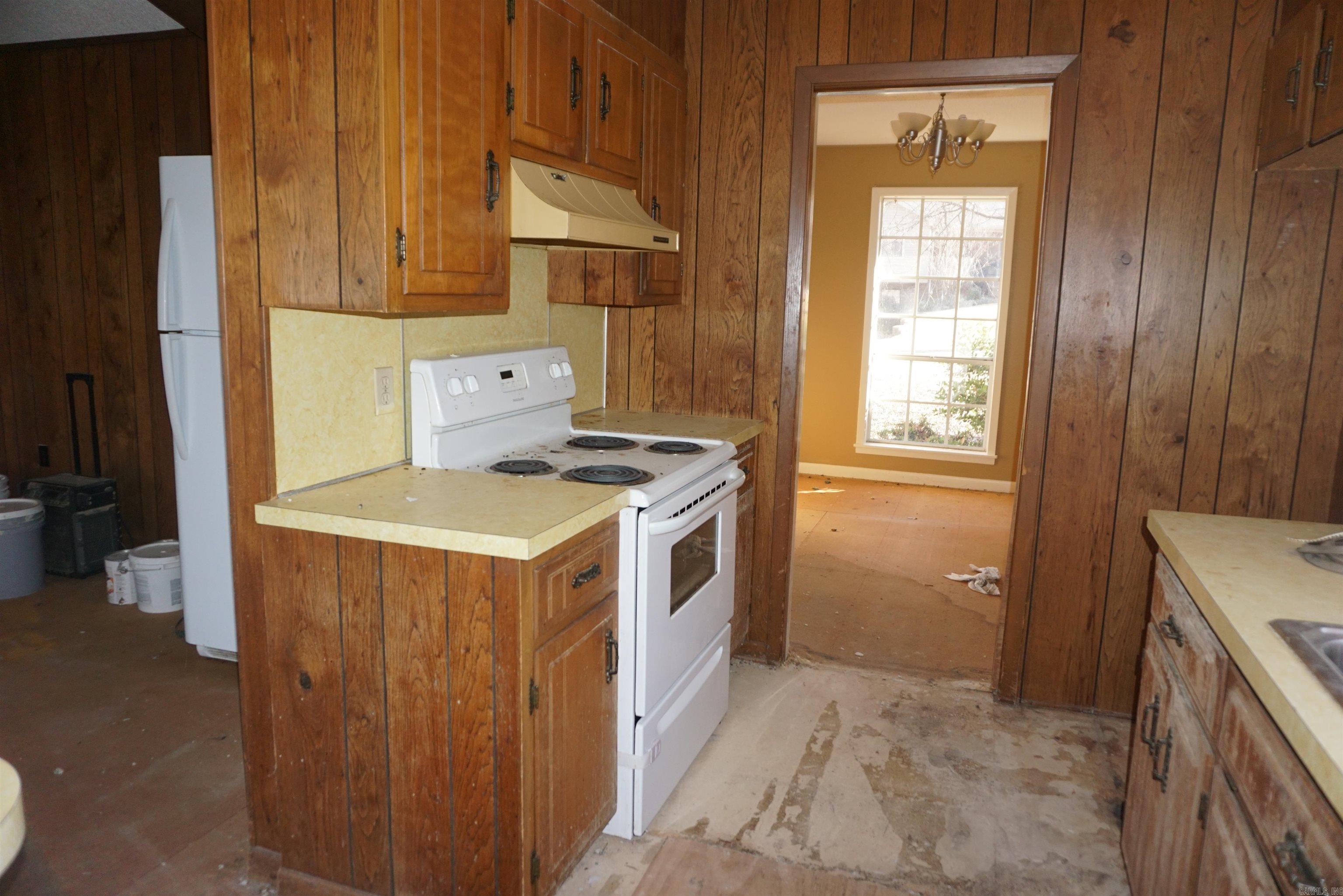 JAMES S/D - Residential